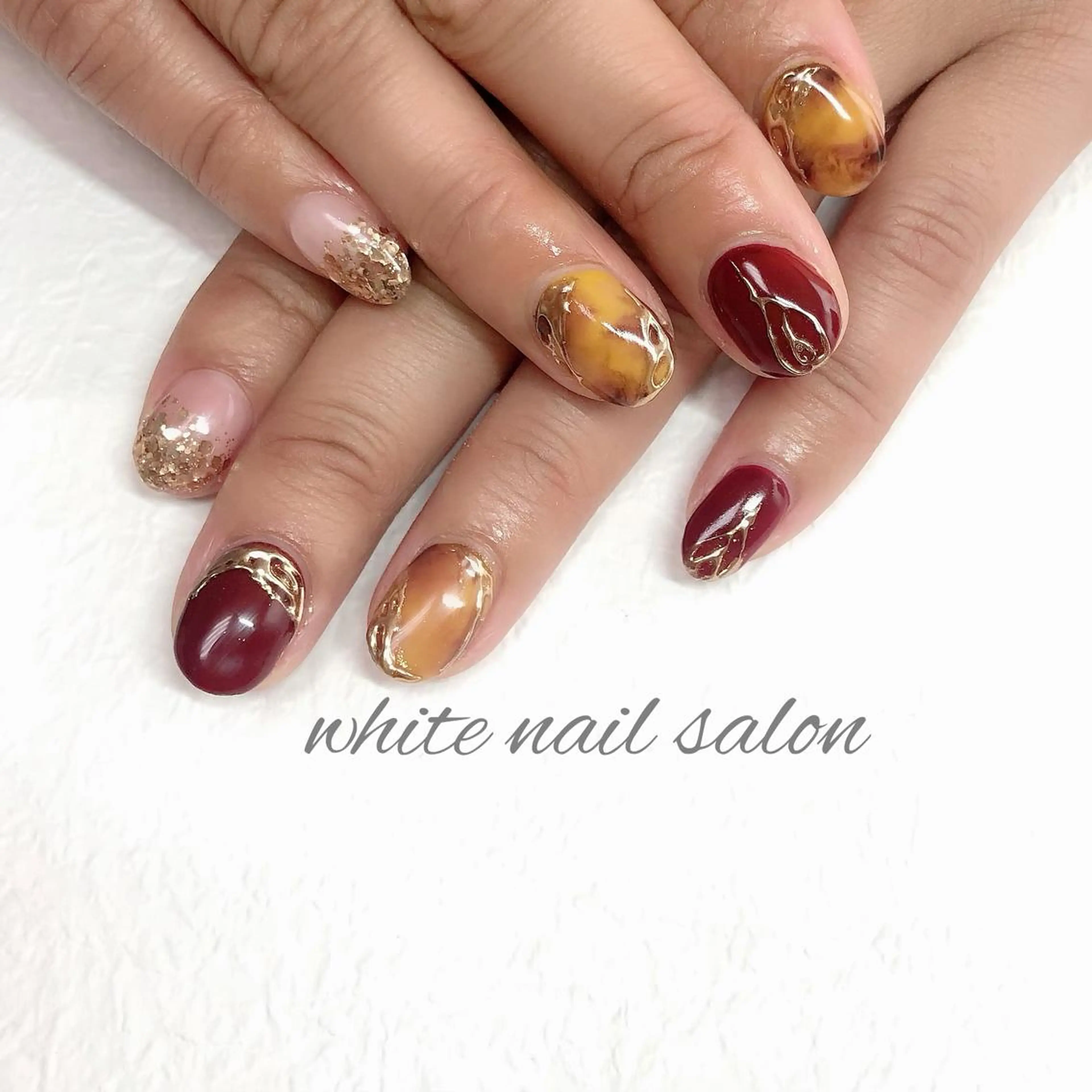 ネイル フットネイル ジェルネイル ハードジェル 持ち込み オフィスネイル ハンドネイル white nail salonのネイルデザイン