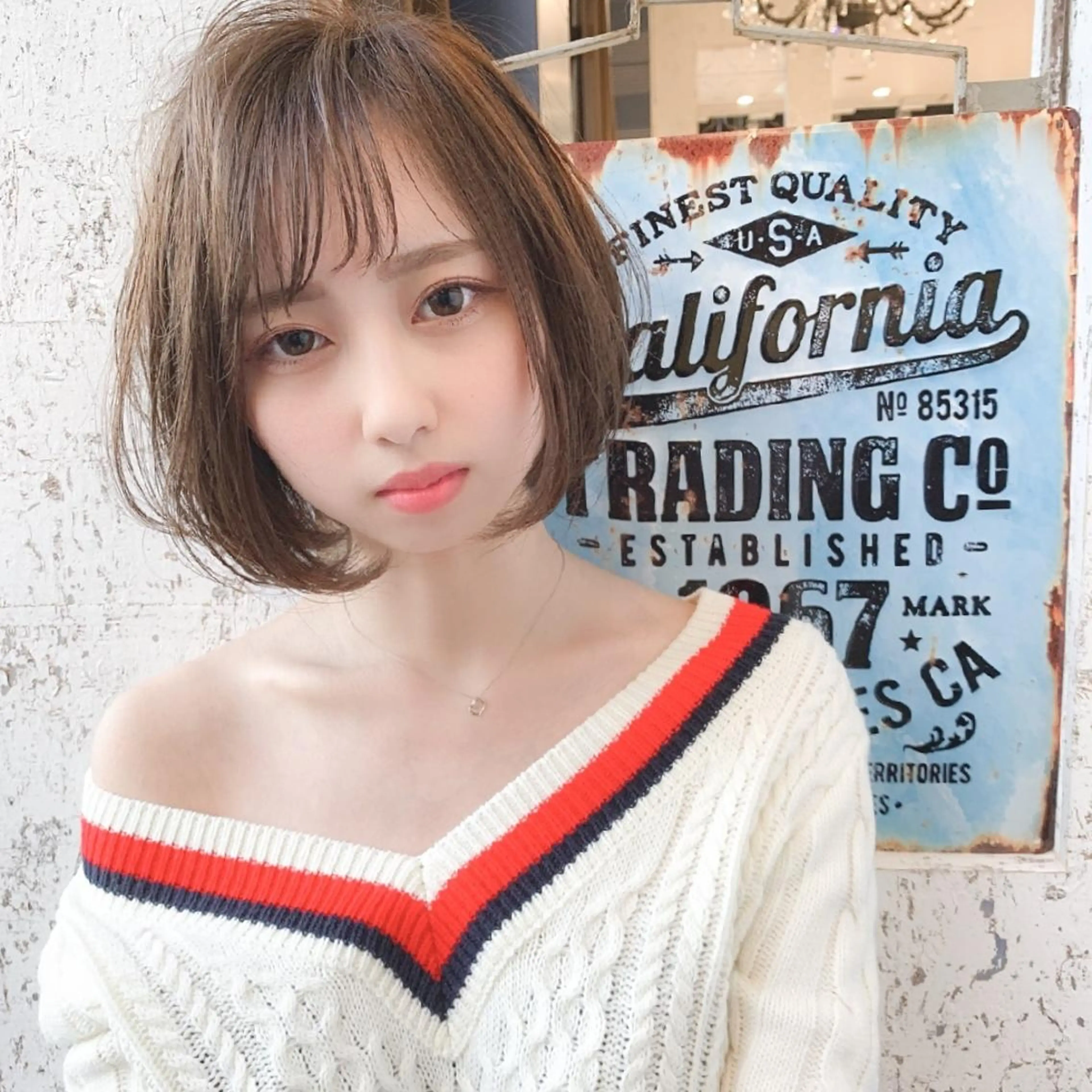 ミディアム カラー 井上 真貴子のヘアスタイル