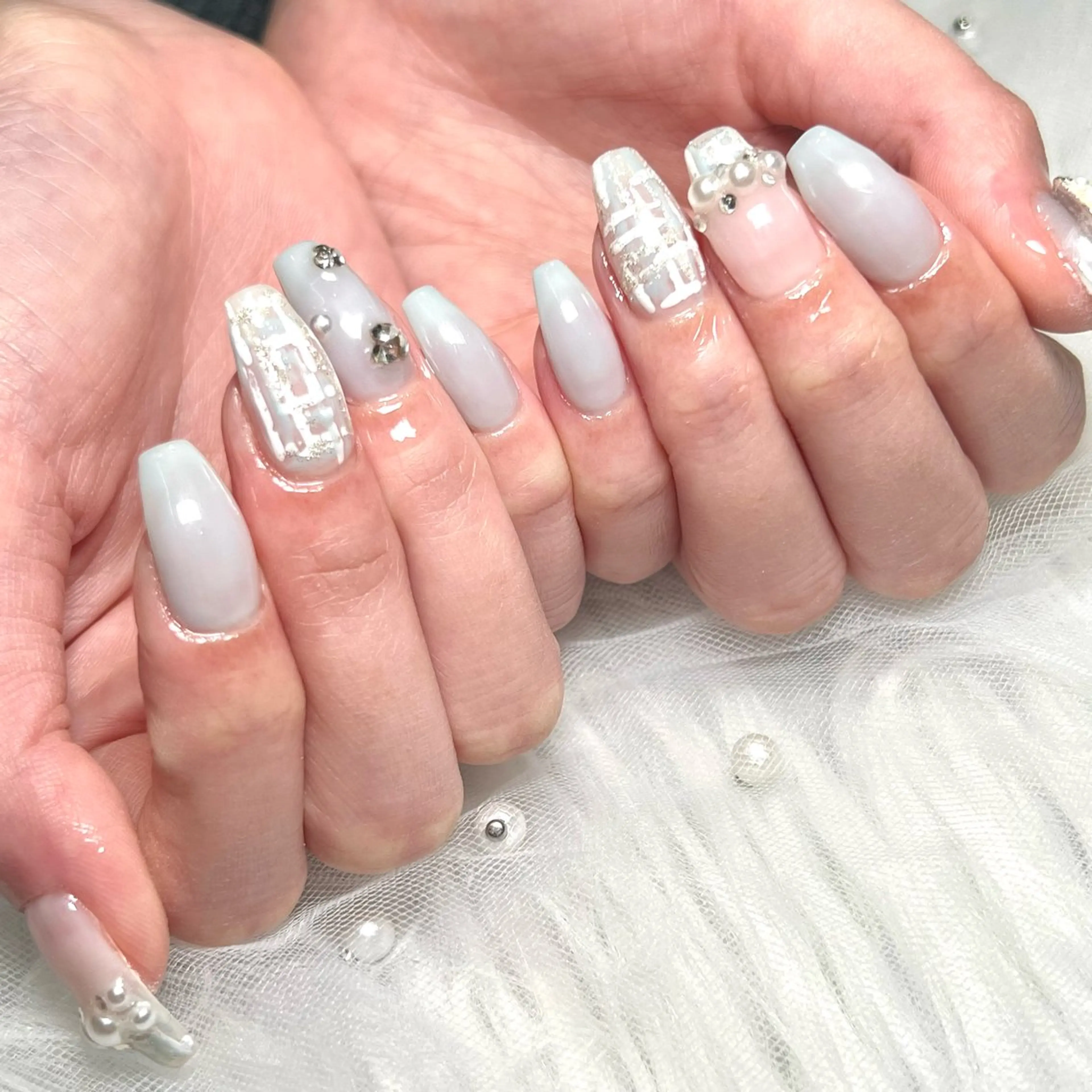 ネイル ハンドネイル E  nail 風羽のネイルデザイン