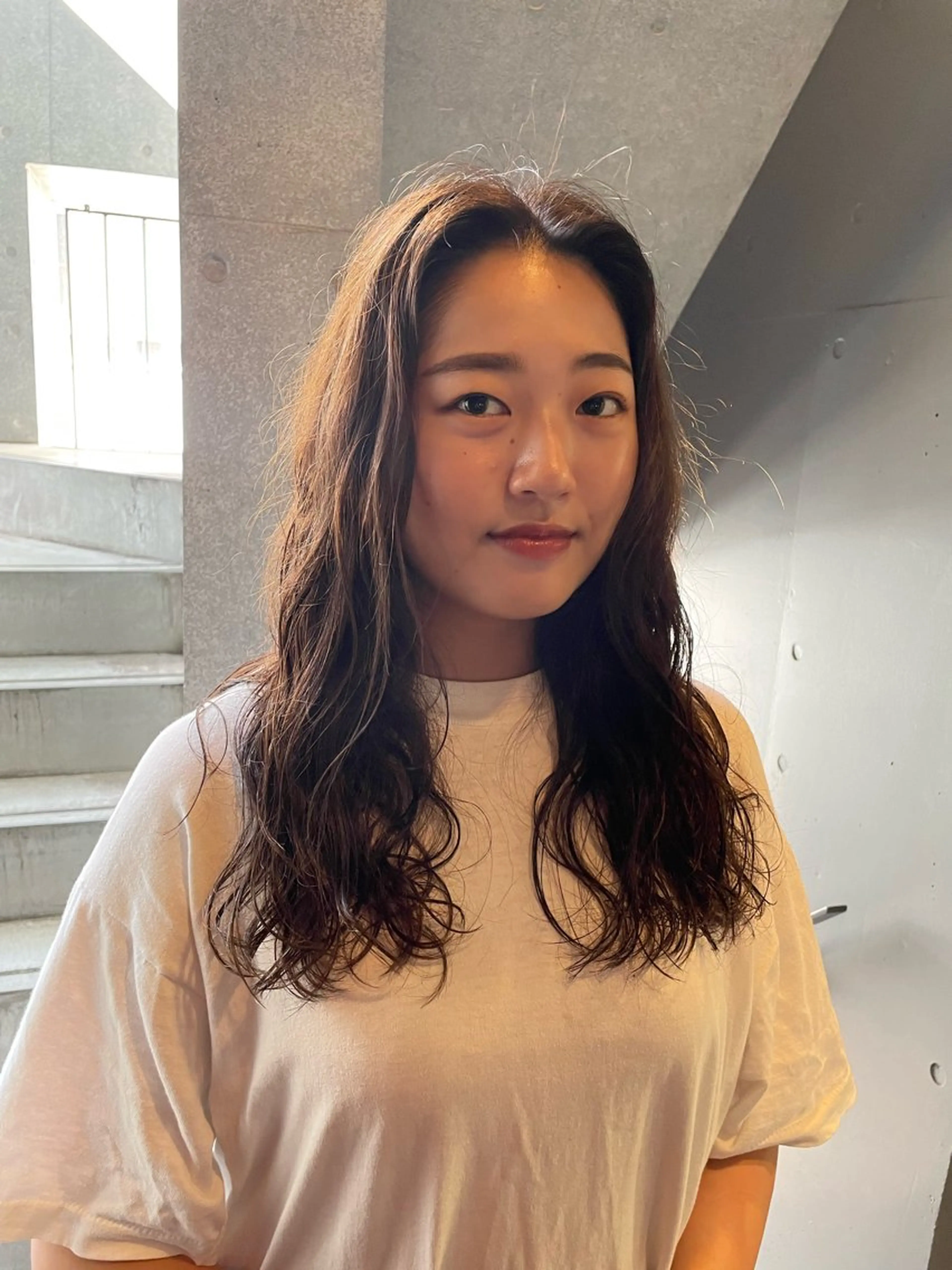 ロング カラー shoko/ 海外ガール風パーマのヘアスタイル