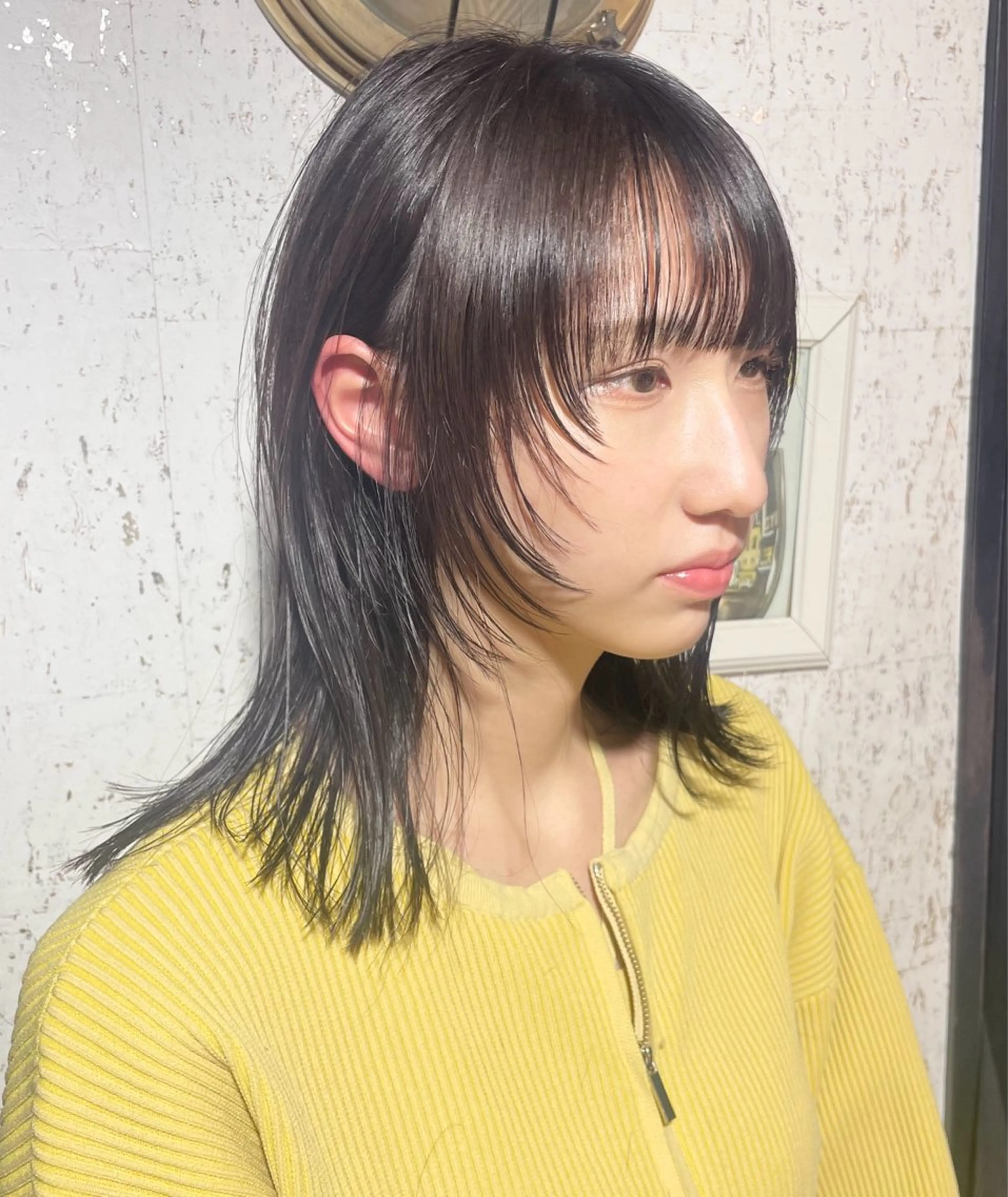 ミディアム 顔周りカット レイヤーカット カット トリートメント 🫧縮毛矯正/ウルフ /レイヤー/白倉のヘアスタイル