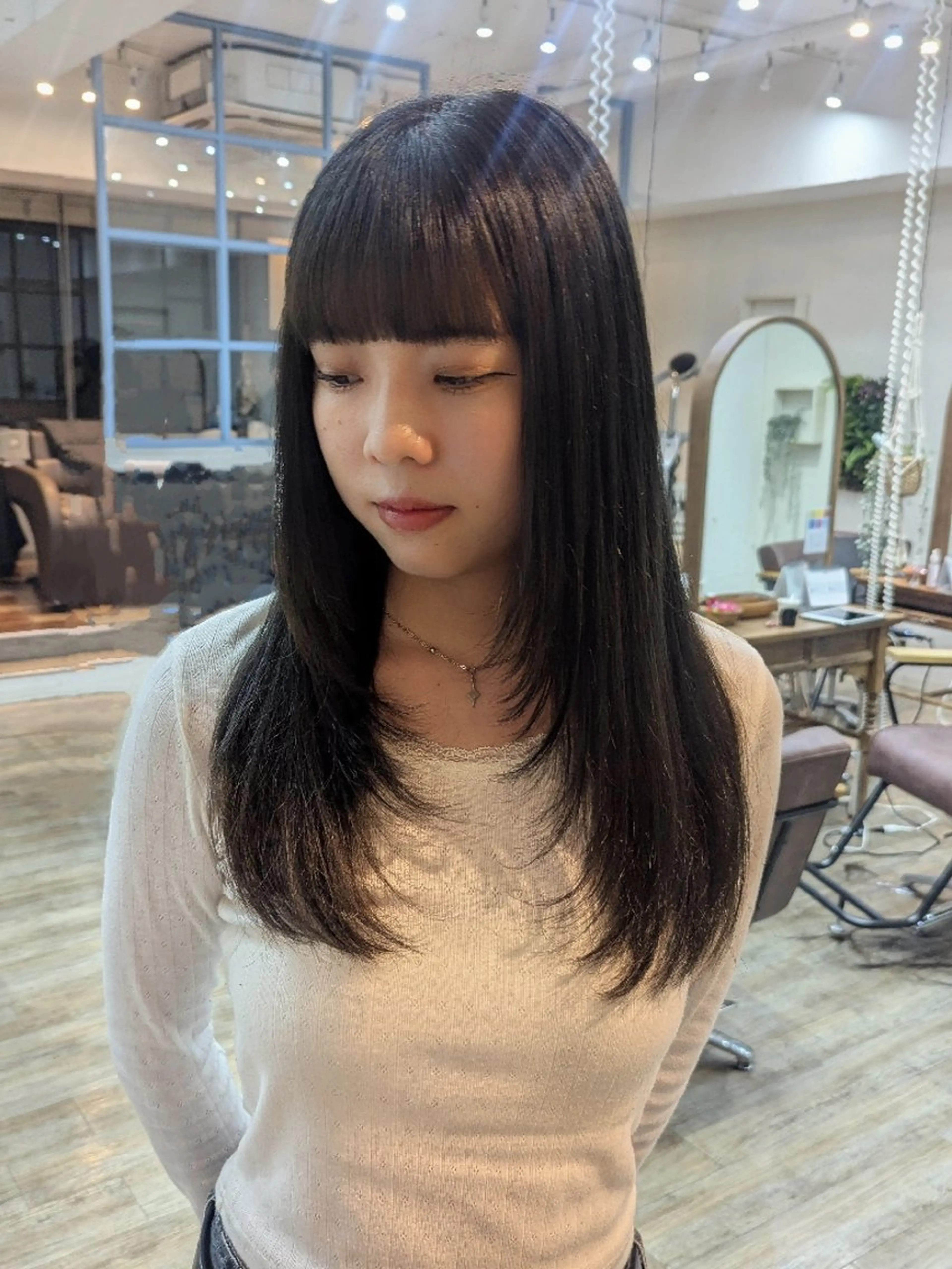 【⭐️ブリーチ毛/ダメージ毛に⭐️】⌇カット➕️酸性ストレート⌇の写真