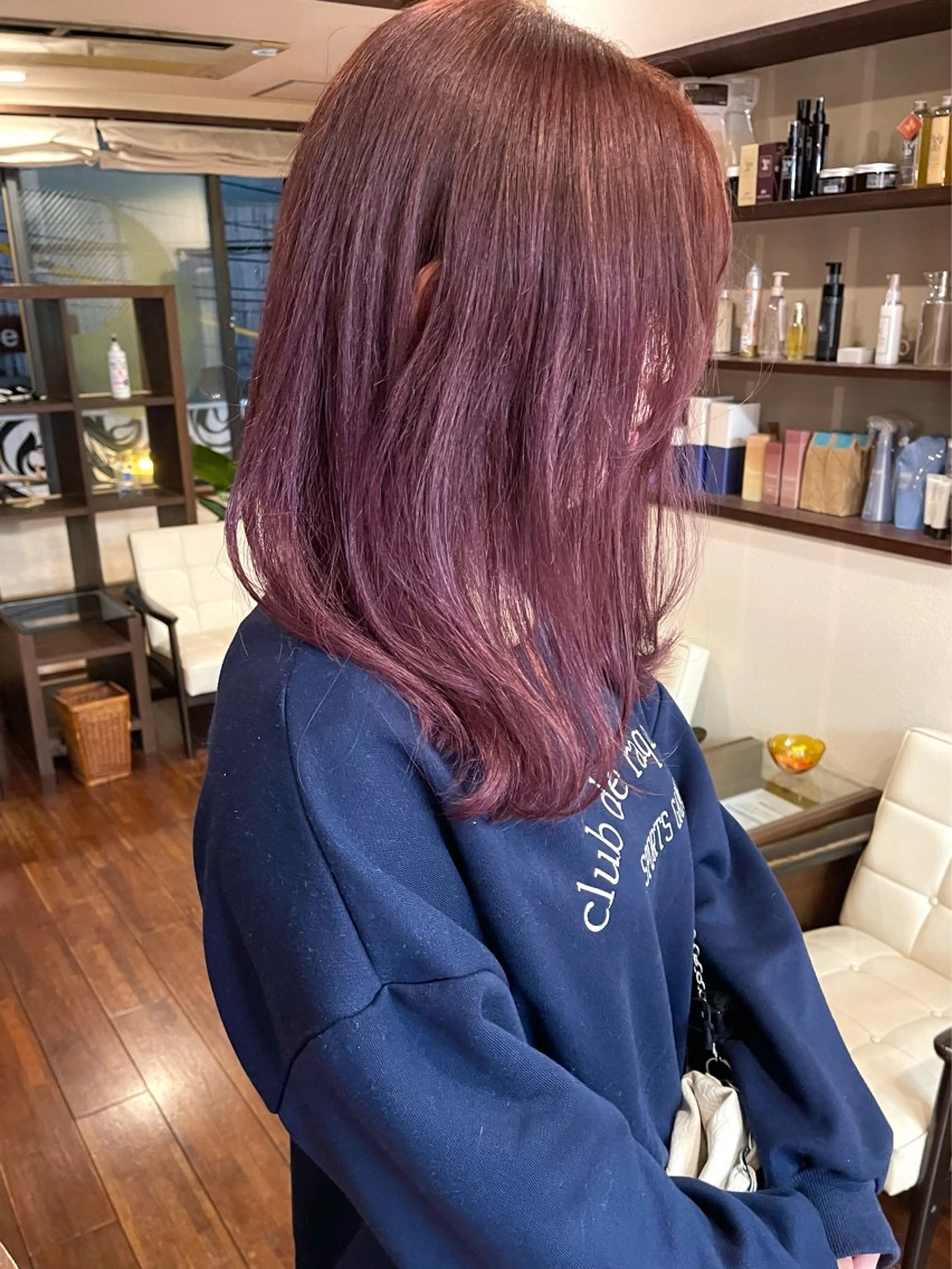 ミディアム カラー ブリーチ ダブルカラー ブリーチなしカラー ピンクカラー バイオレットカラー ヘアカラー トリートメント 髪質改善ｶﾗｰ ｹｱﾌﾞﾘｰﾁ/ﾀﾑのヘアスタイル