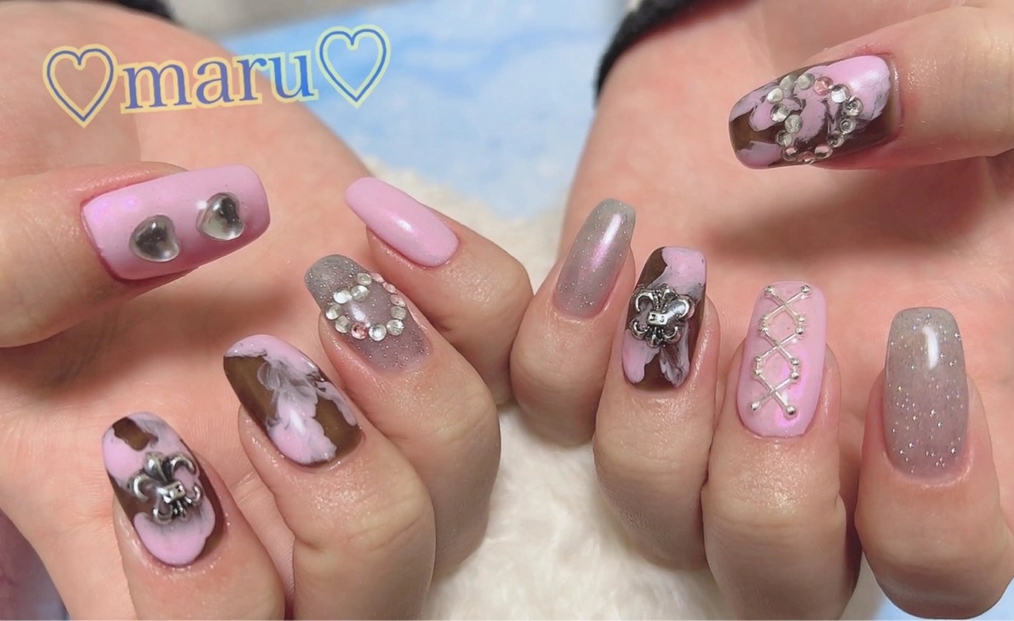 ネイル ハンドネイル フットネイル まるみ ♡のネイルデザイン