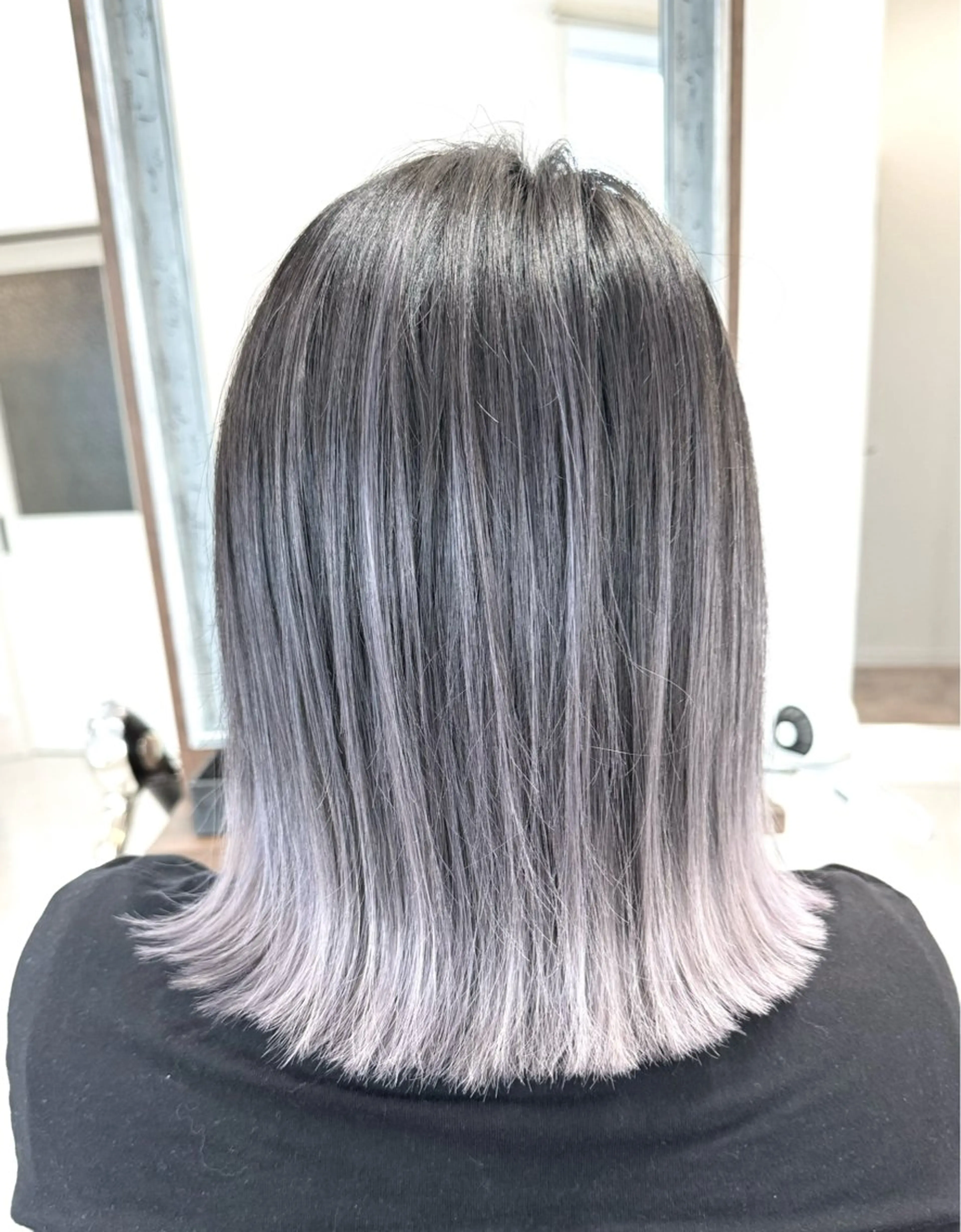 ミディアム カラー バレイヤージュ レイヤーカット Salon de Qualia(サロンドクオリア)所属・杉下　涼/ハイトーン /髪質改善/パーマのヘアスタイル