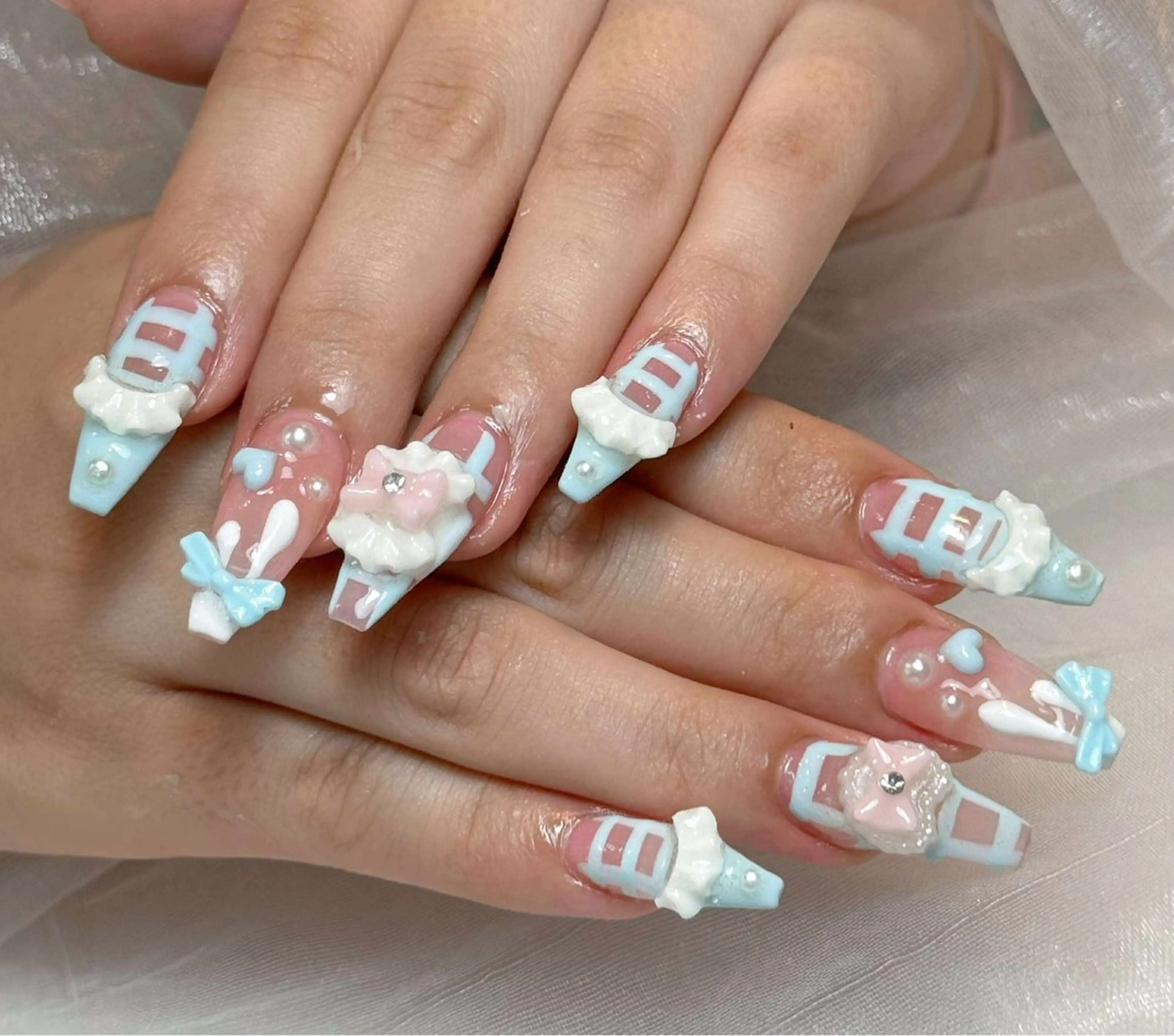 ネイル アートネイル フレンチネイル ジェルネイル ニュアンスネイル オフィスネイル ハンドネイル Jenn Nail Shinokuboのネイルデザイン