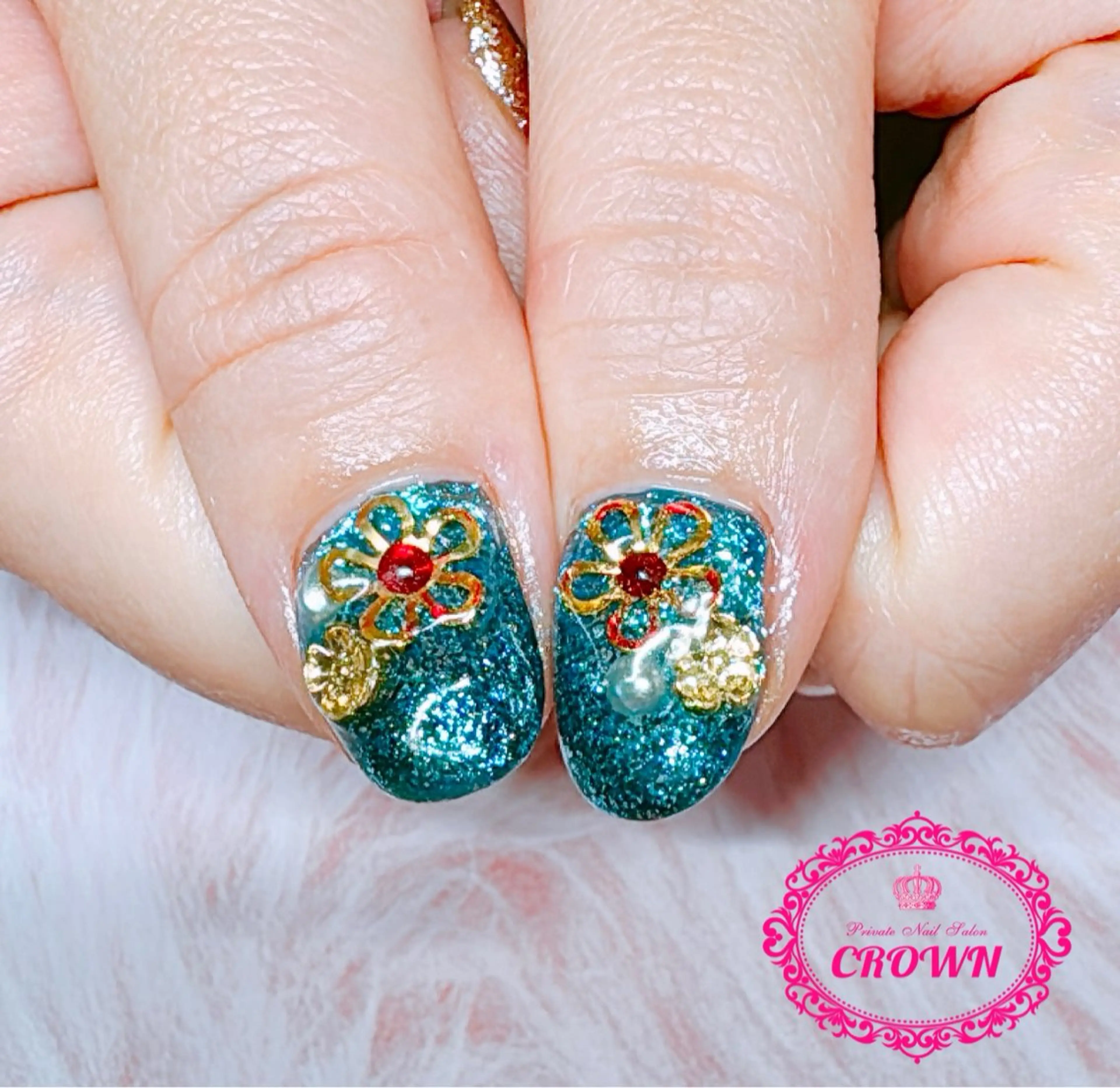 ネイル CROWN プライベートサロンのネイルデザイン