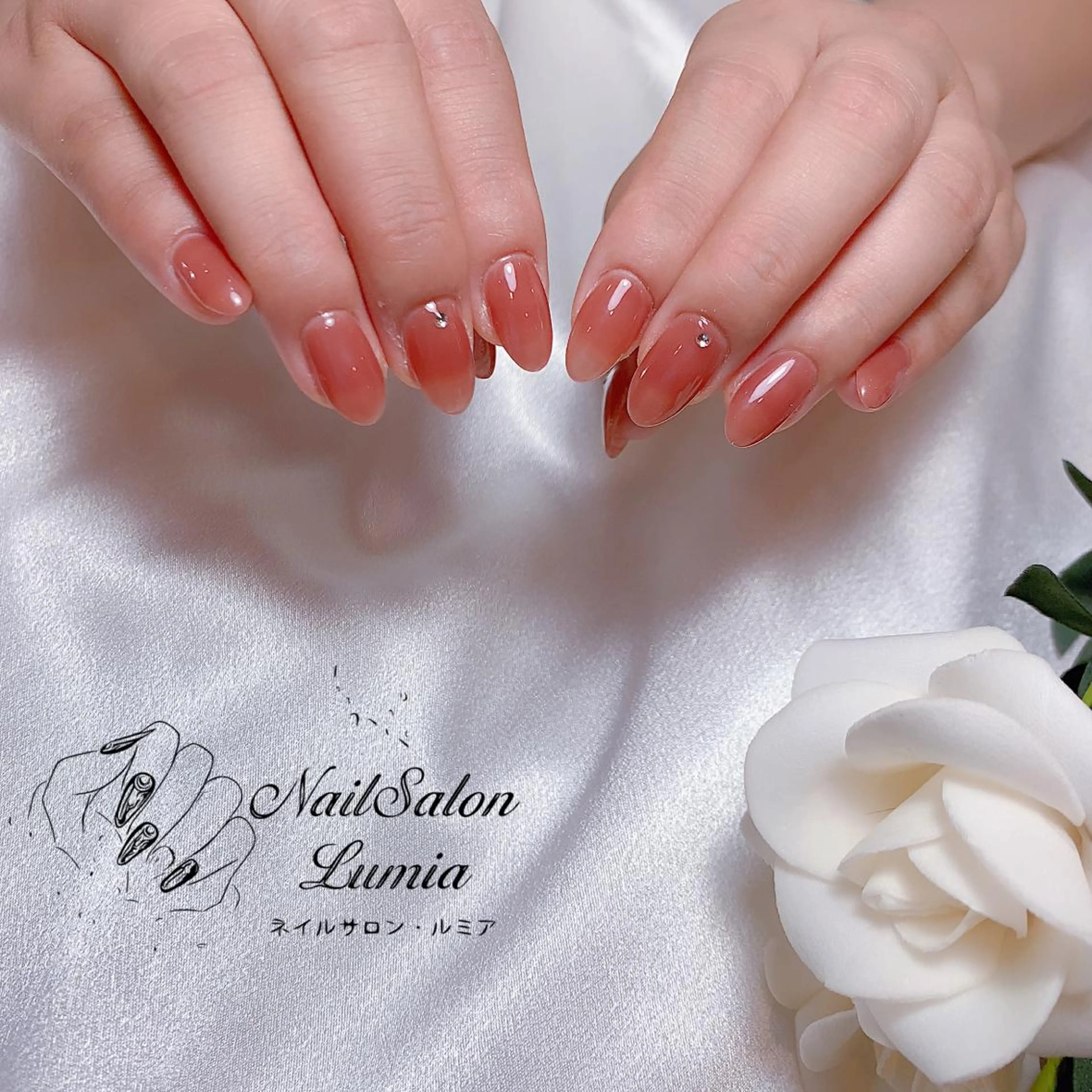 ネイル ハンドネイル ネイルサロン ルミア Lumia 店長のネイルデザイン