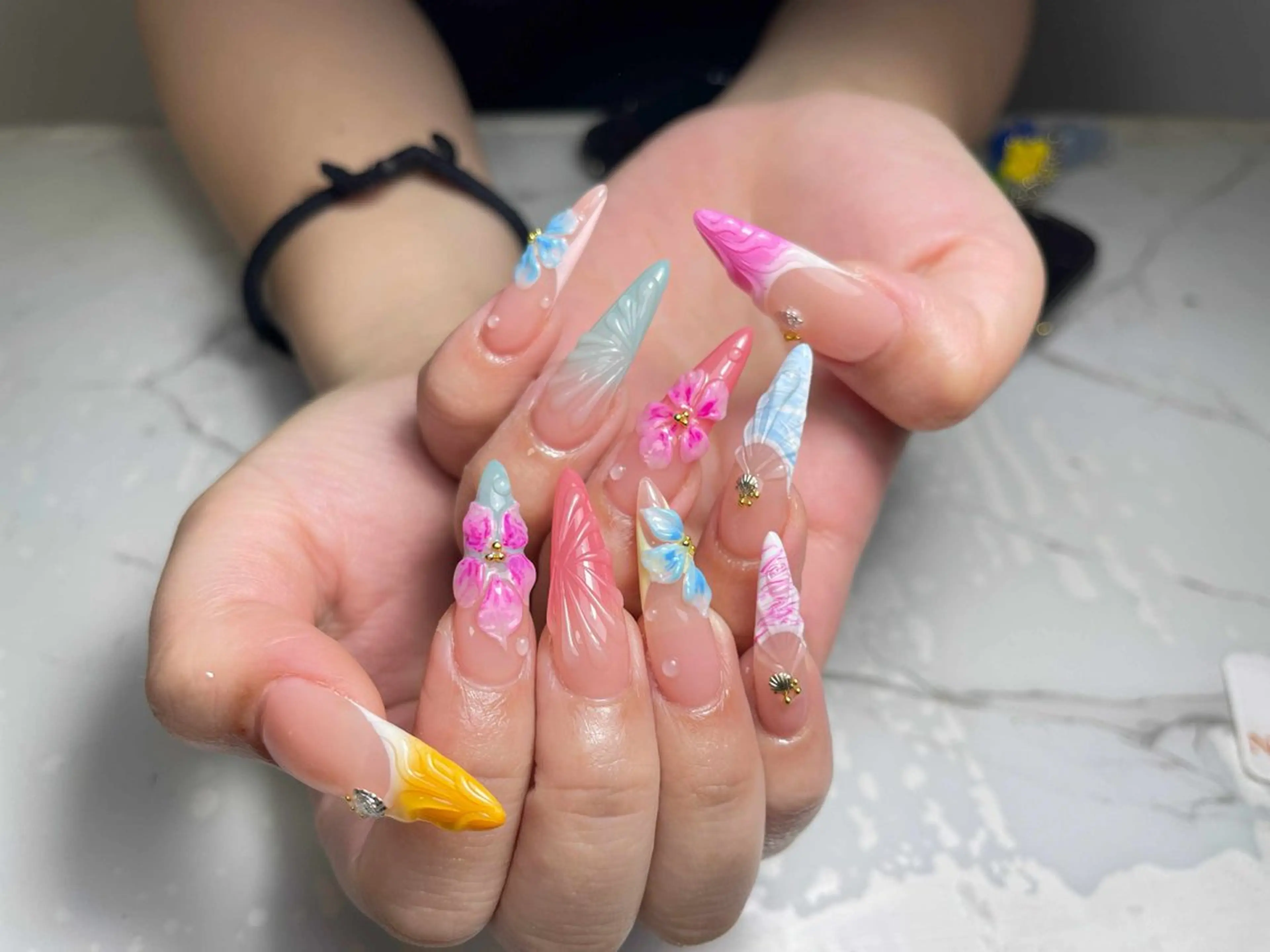 ネイル アートネイル フレンチネイル ジェルネイル グラデーション 韓国ネイル ハンドネイル ハンドケア さくら💮💮 【オフ無料】のネイルデザイン