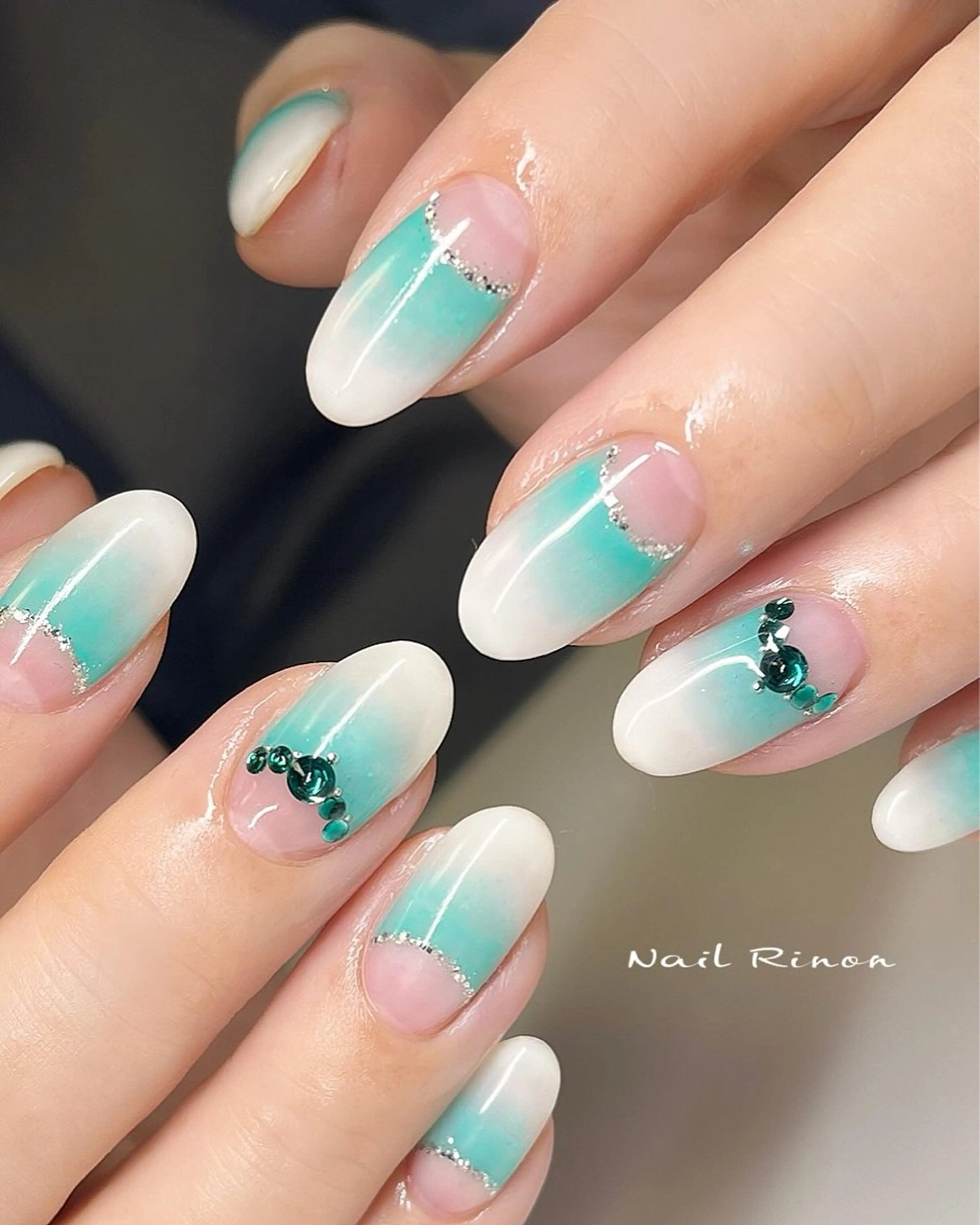 ネイル フレンチネイル グラデーション ハンドネイル Nail Rinonのネイルデザイン