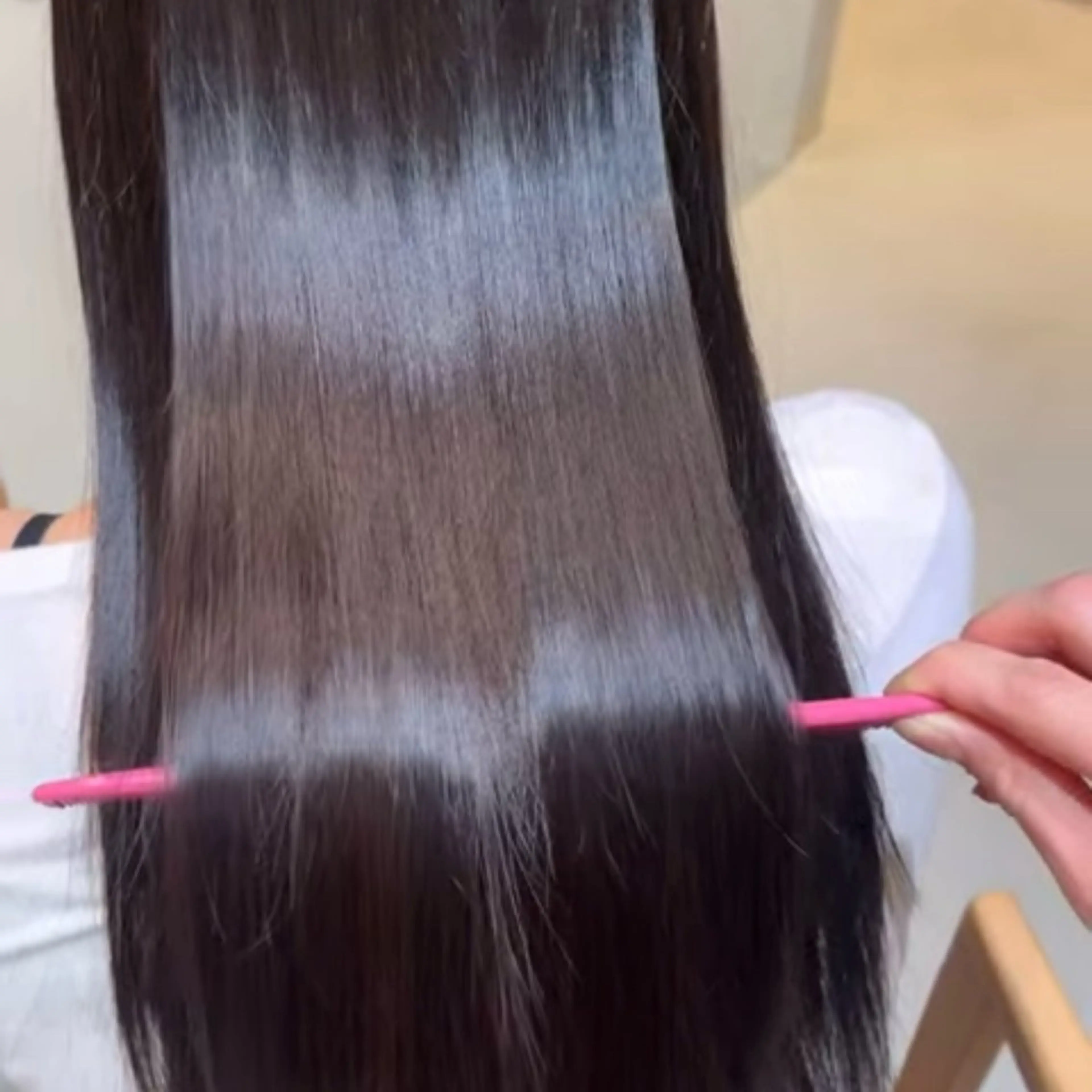 カラー 渡壁 文那のヘアスタイル