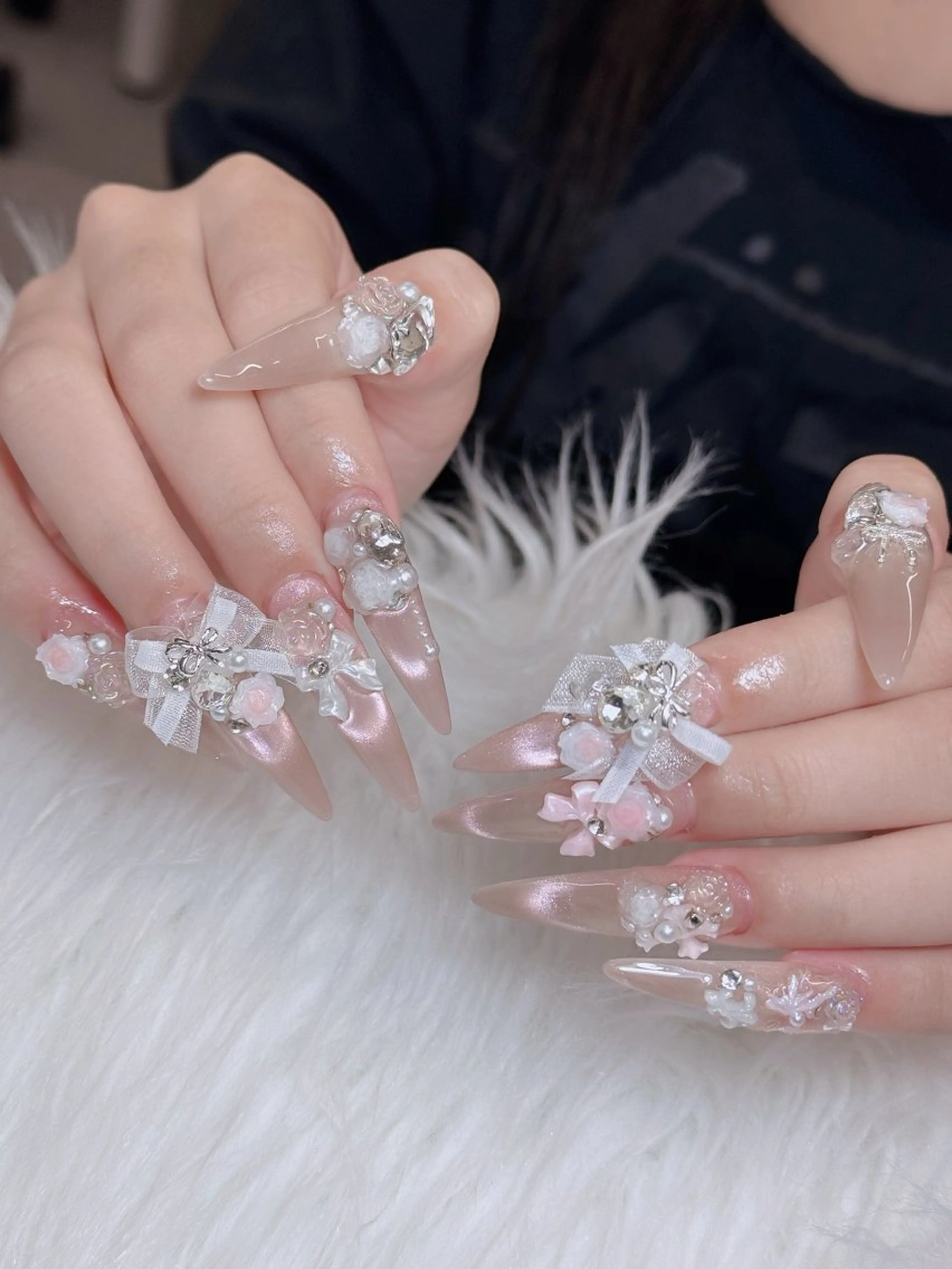 ネイル オーロラネイル チークネイル フットネイル フレンチネイル ハロウィン ハンドネイル Lumi Nail 新大久保3‘のネイルデザイン