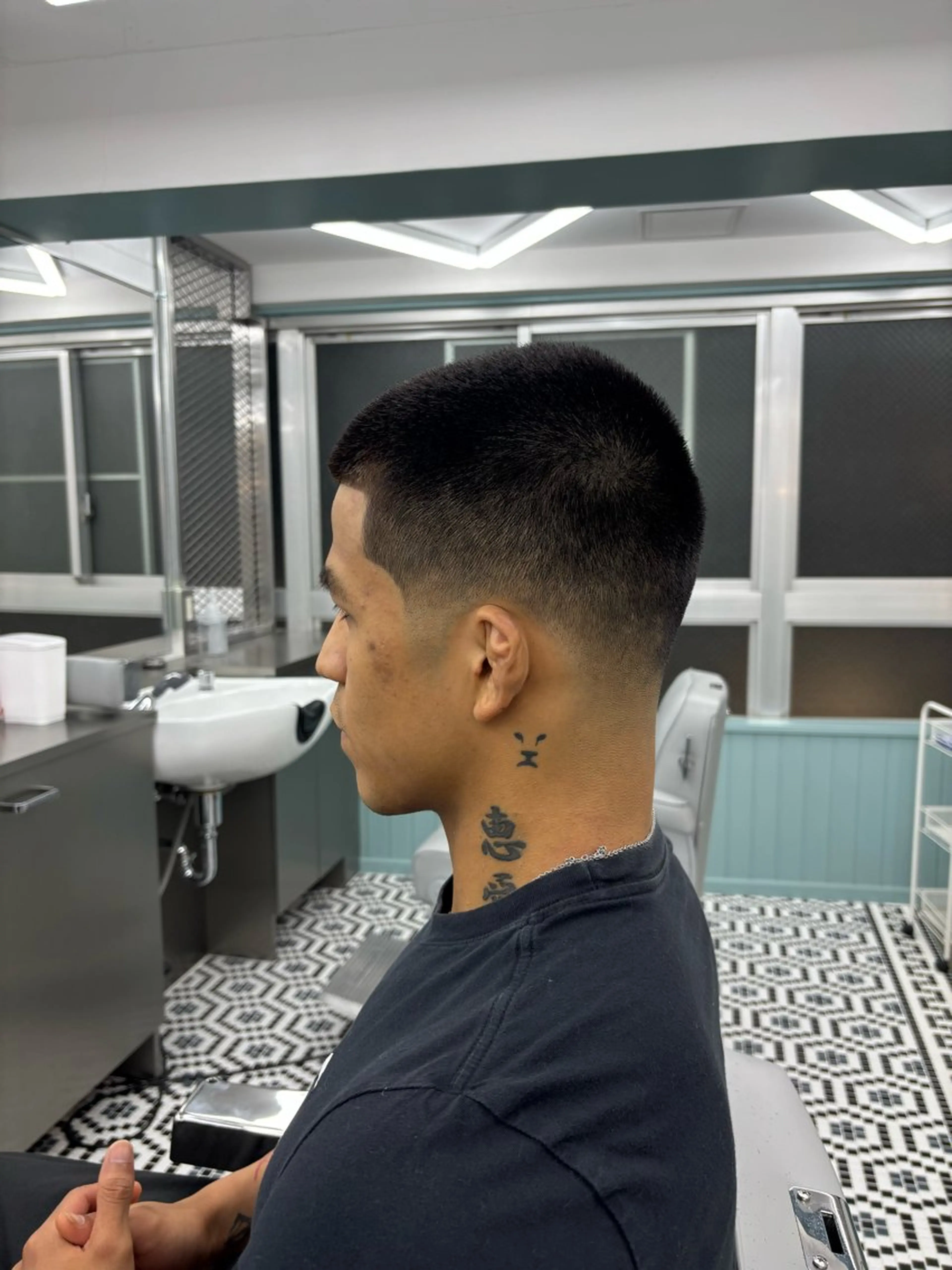 メンズ フェードカット メンズサロン DAMDEE TOKYO HAIR LOUNGE 横浜関内店【ダムディー】所属・横浜/フェードカット / Kanakoのヘアスタイル