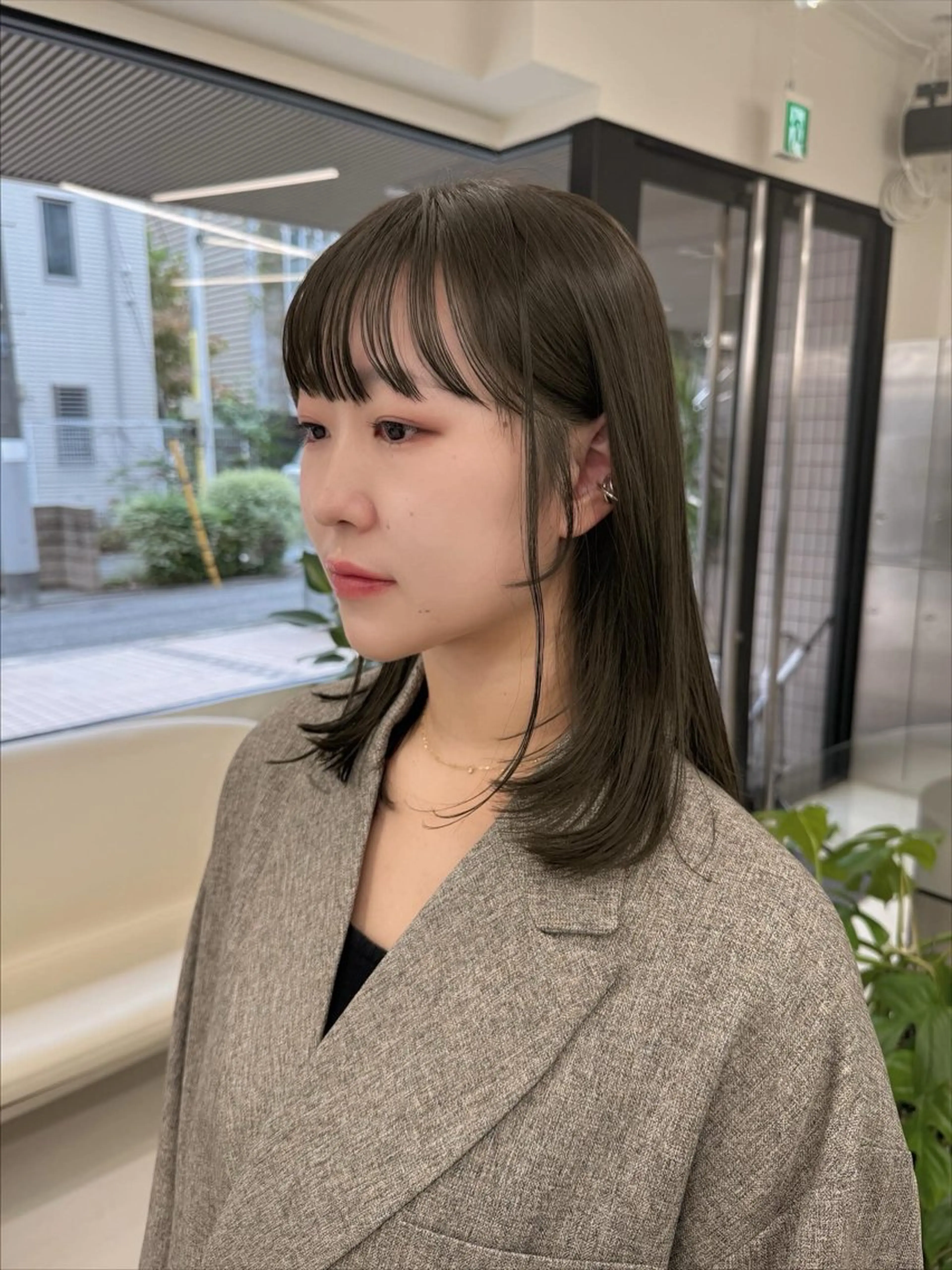 ミディアム カラー カット ヘアカラー トリートメント 表参道/髪質改善・ 透明感 colorのヘアスタイル