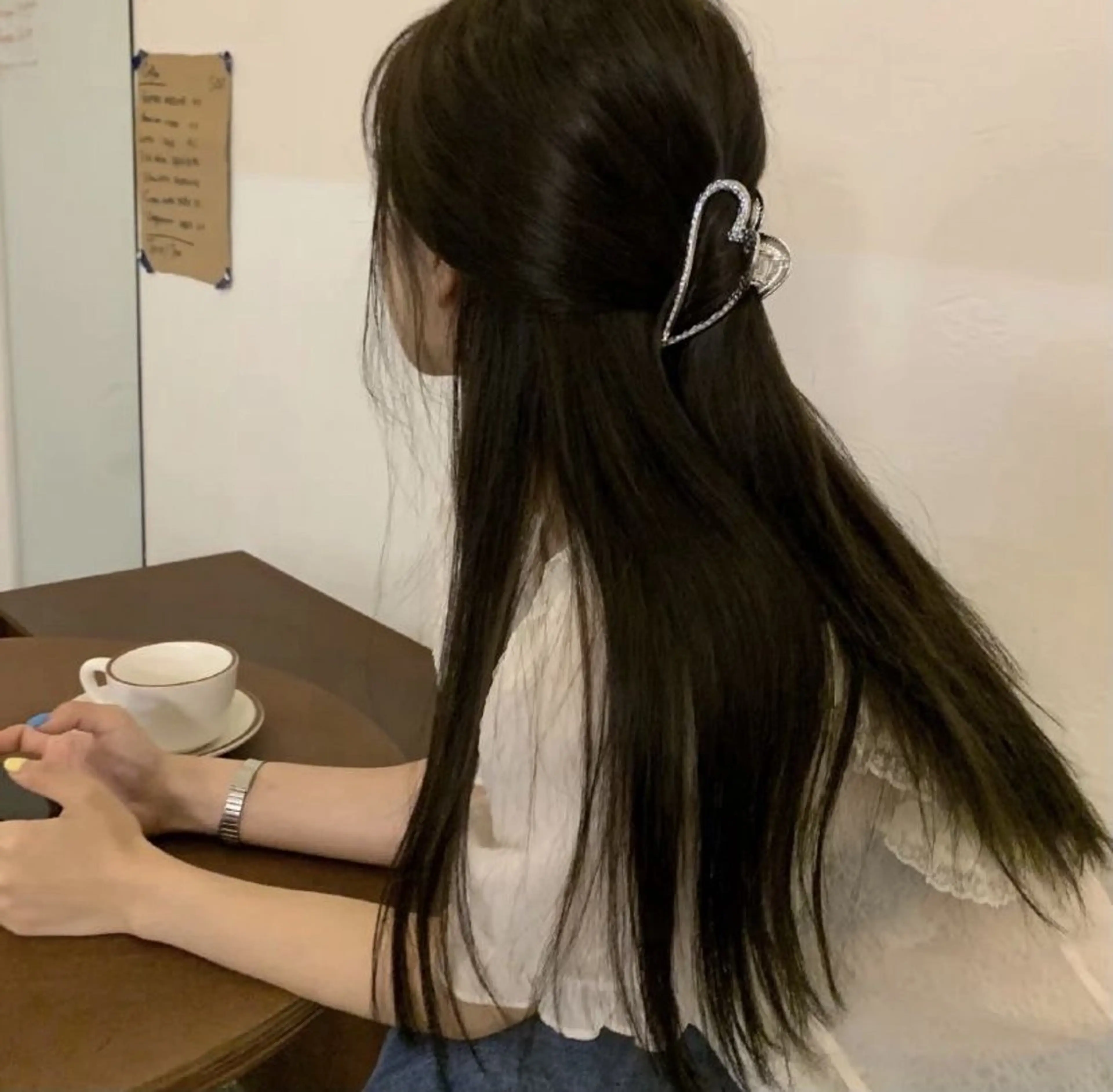 ロング カラー ヘアアレンジ 透け上品ハイトーン 職人ゆうと🤍のヘアスタイル