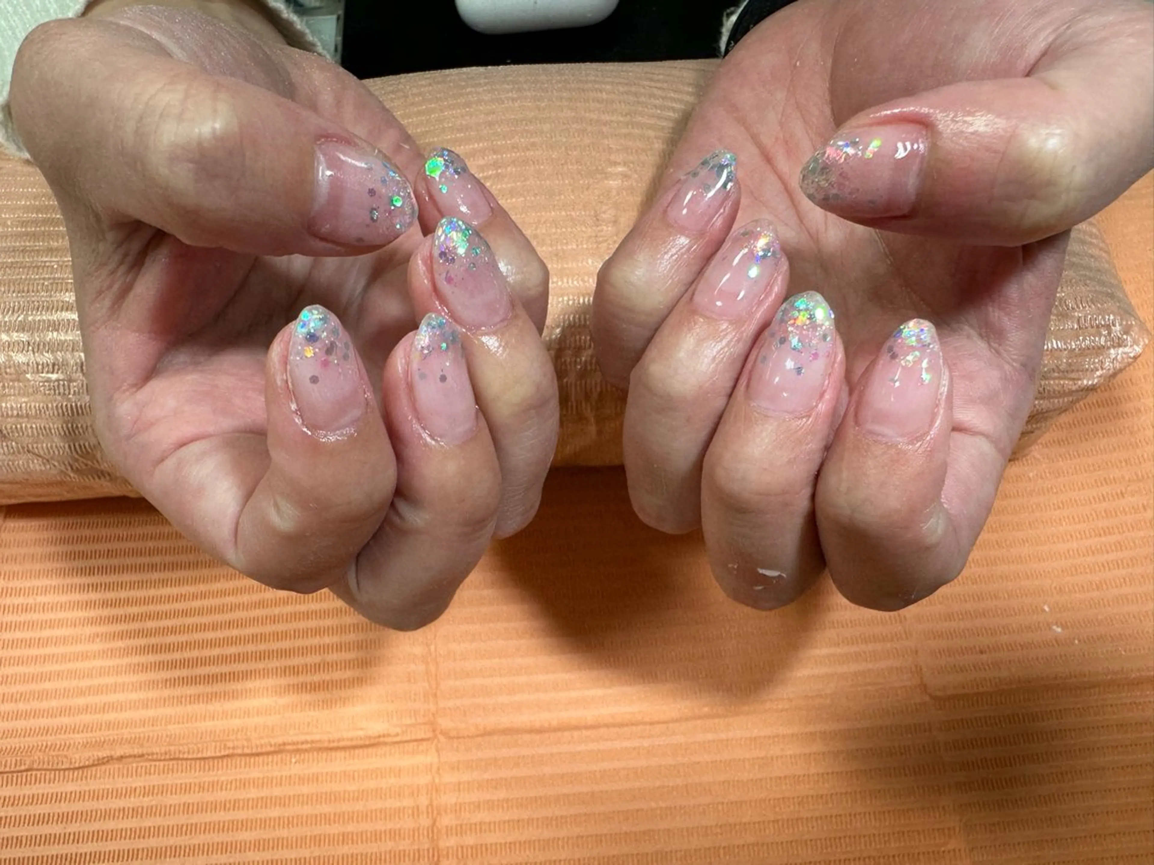 ネイル グラデーション ラメ(グリッター) ラメグラデーション Eyelash＆nail Buena 高円寺店所属・【Jr.ネイリスト】 💜serina💜のネイルデザイン