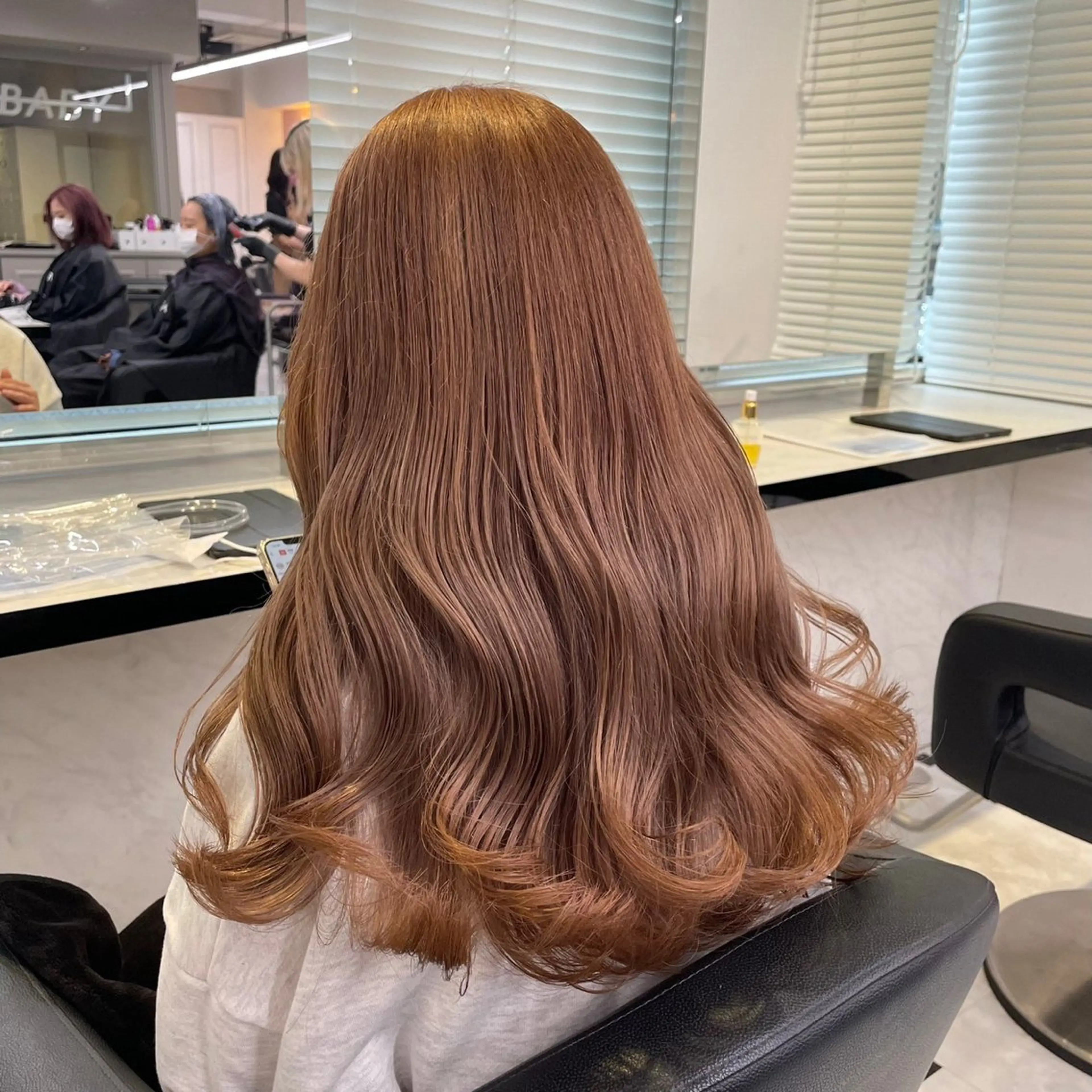 ロング カラー ヘアアレンジ 韓国レイヤー＆ピンク 艶髪🩶maikoのヘアスタイル