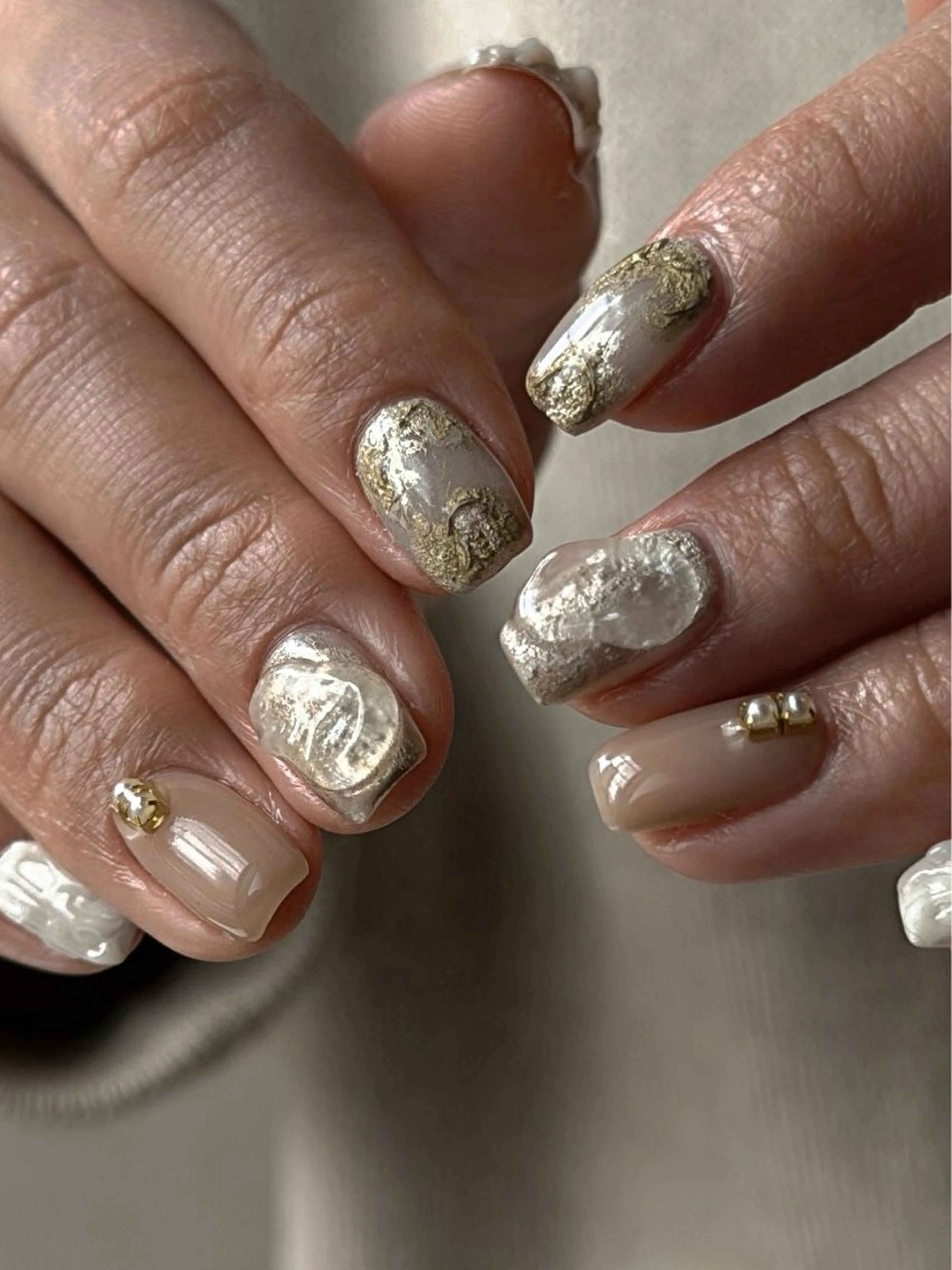 ネイル アートネイル 韓国ネイル ニュアンスネイル ぷっくりネイル ハンドネイル ハンドケア talo .のネイルデザイン