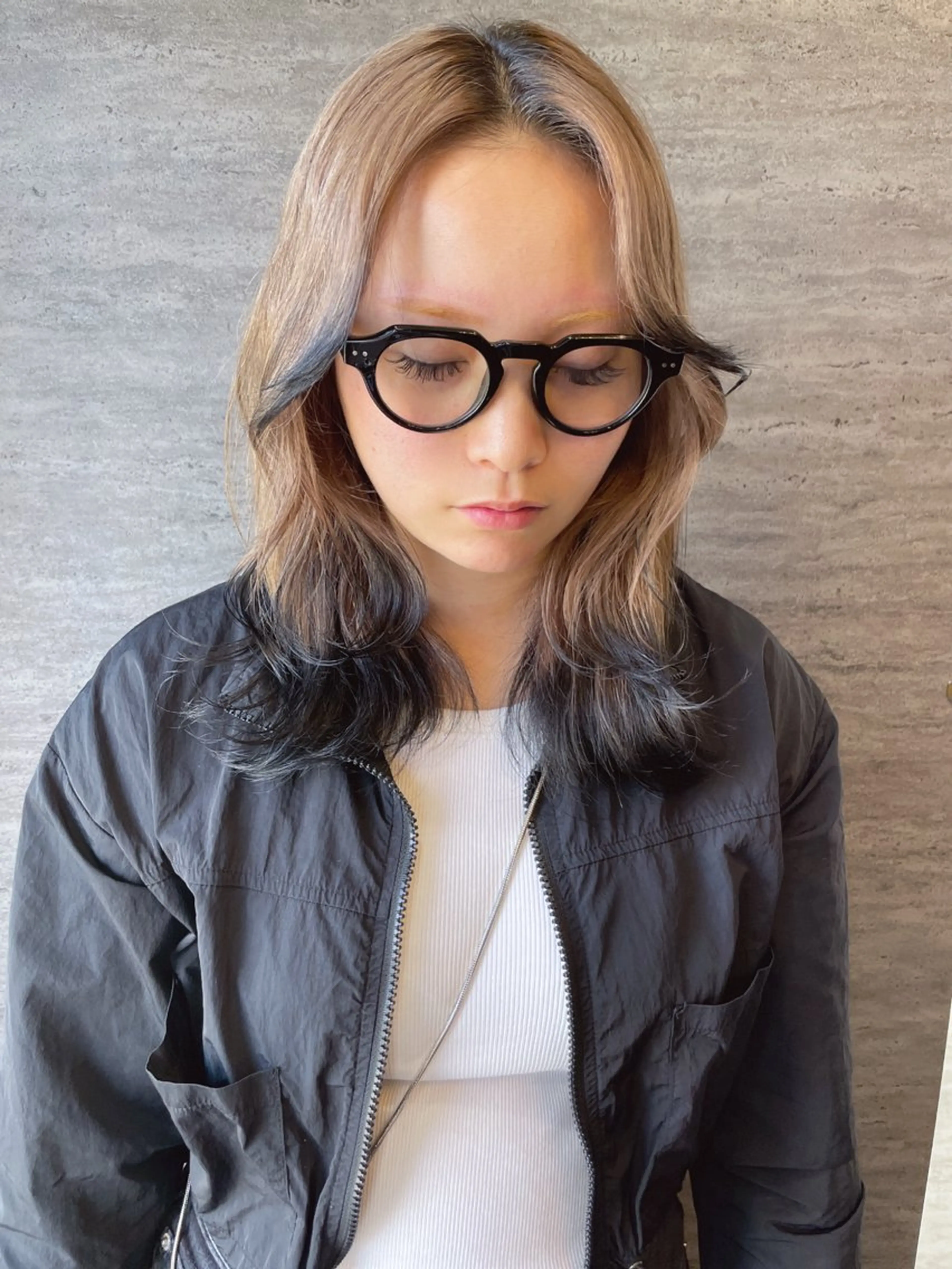 ミディアム JIEN MIUのヘアスタイル