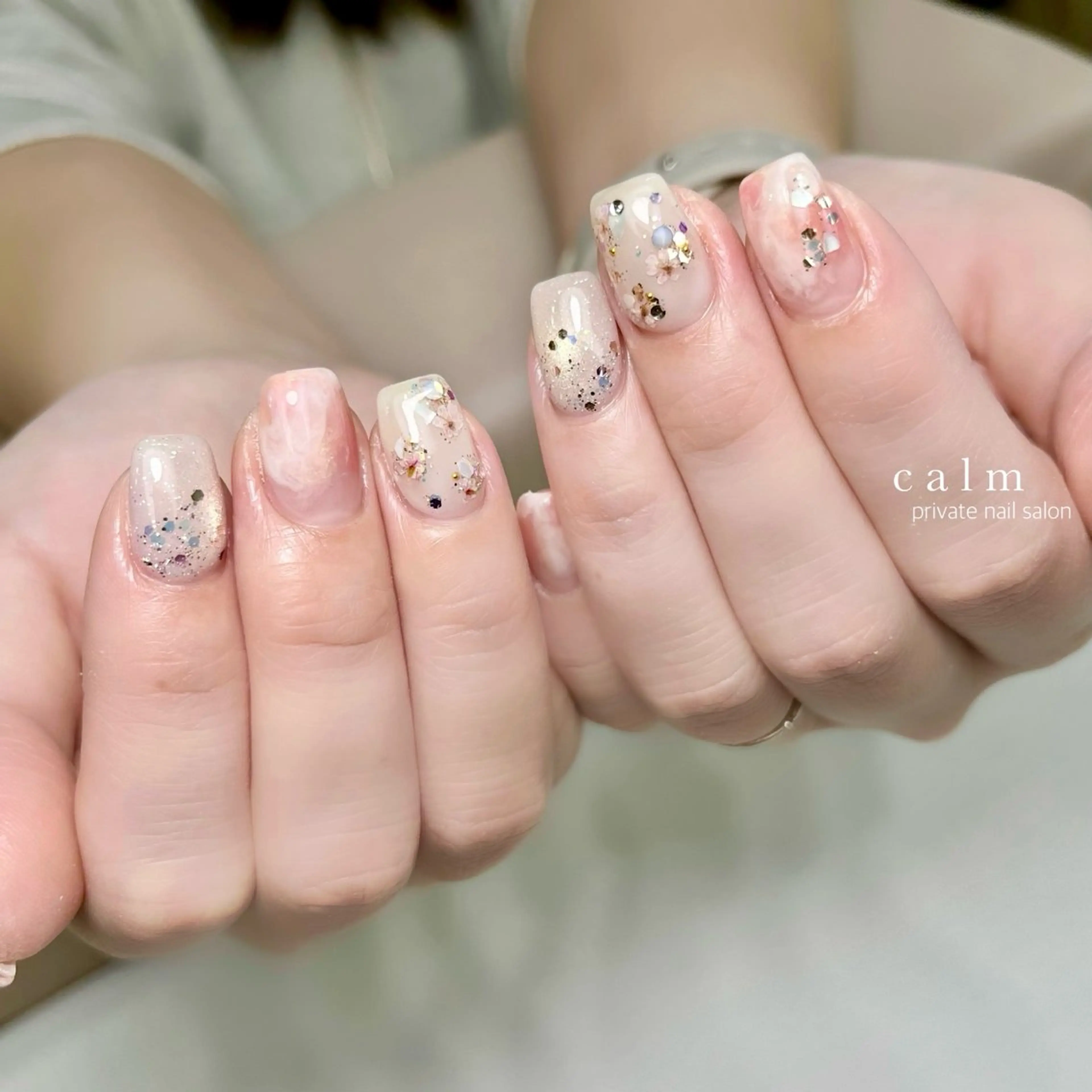 ネイル ハンドネイル calm 〔ｶｰﾑ〕のネイルデザイン