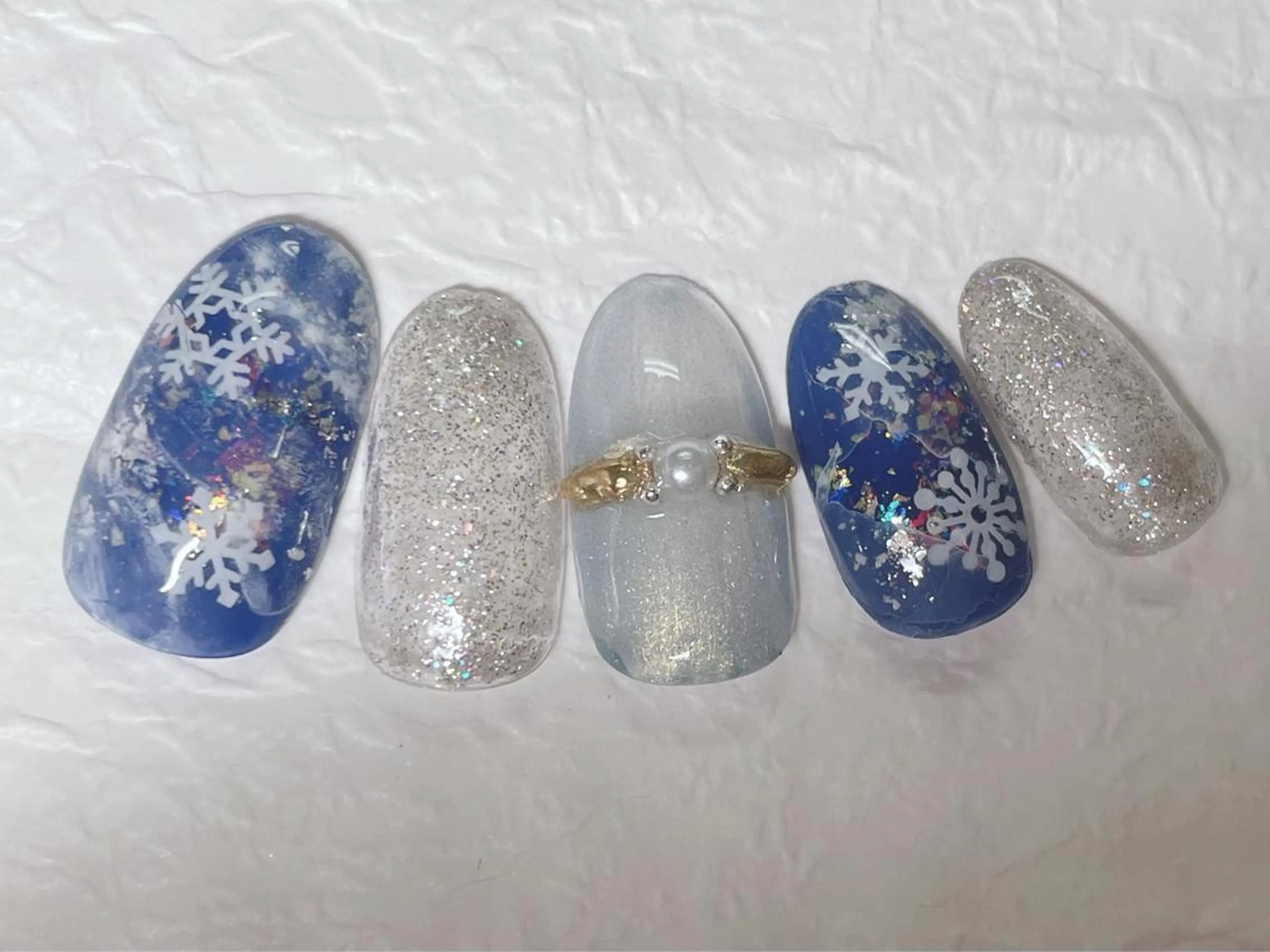 ネイル キラキラネイル ニュアンスネイル 芦辺 香奈のネイルデザイン