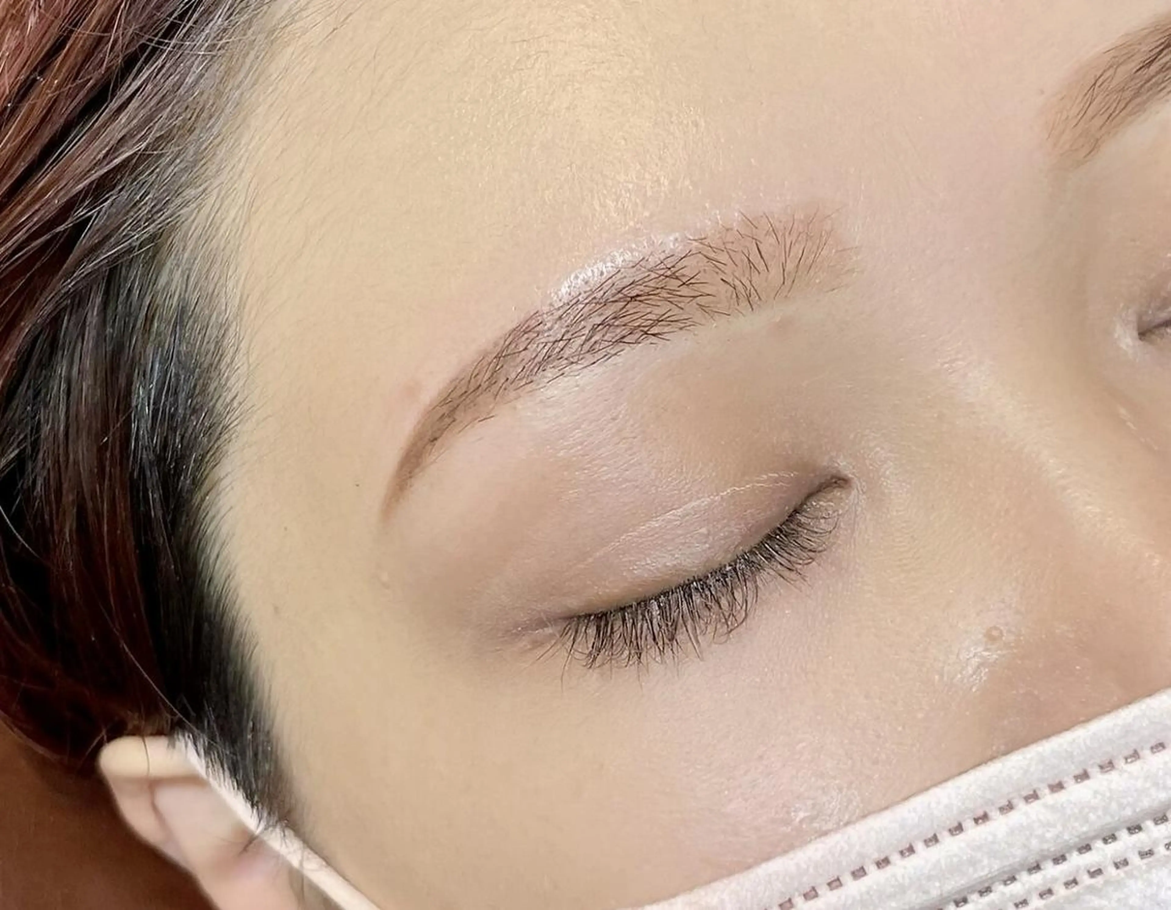 アイブロウスタイリングの写真