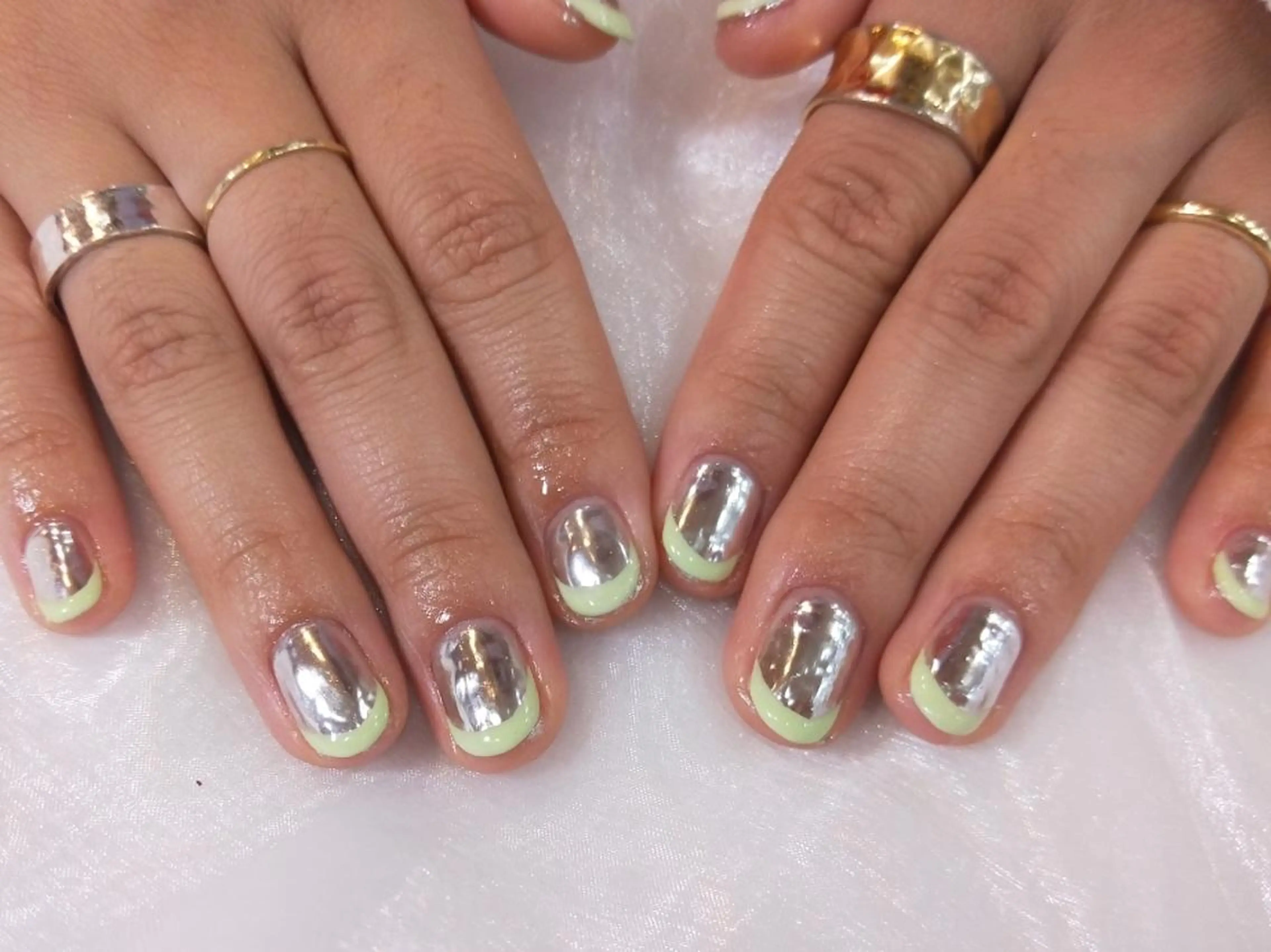 ネイル ハンドネイル ハンドケア R'well所属・はばすみれ🎀ﾈｲﾙ 光ﾌｪｲｼｬﾙ ﾍｱのネイルデザイン