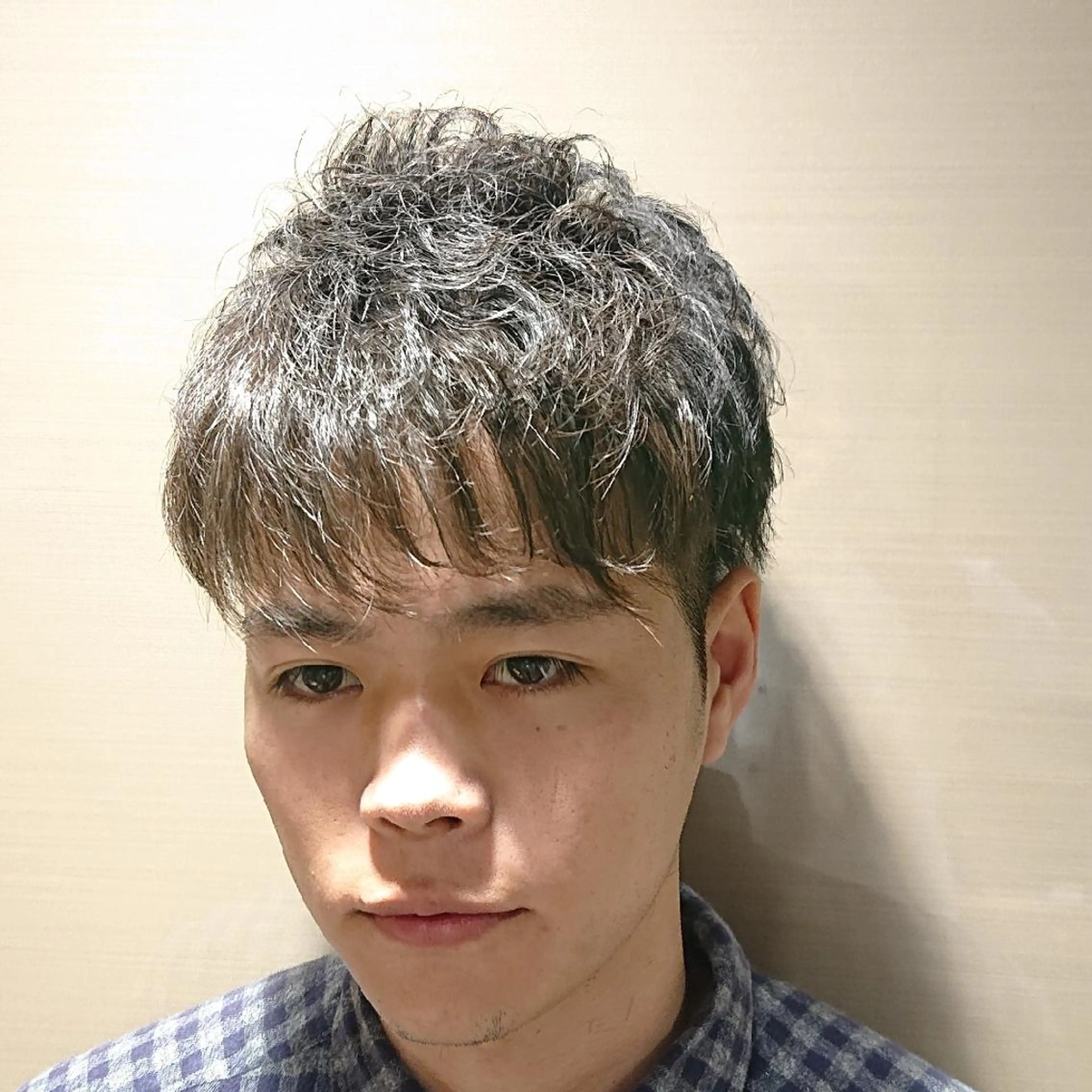 ショート 餘野 翔舞のヘアスタイル