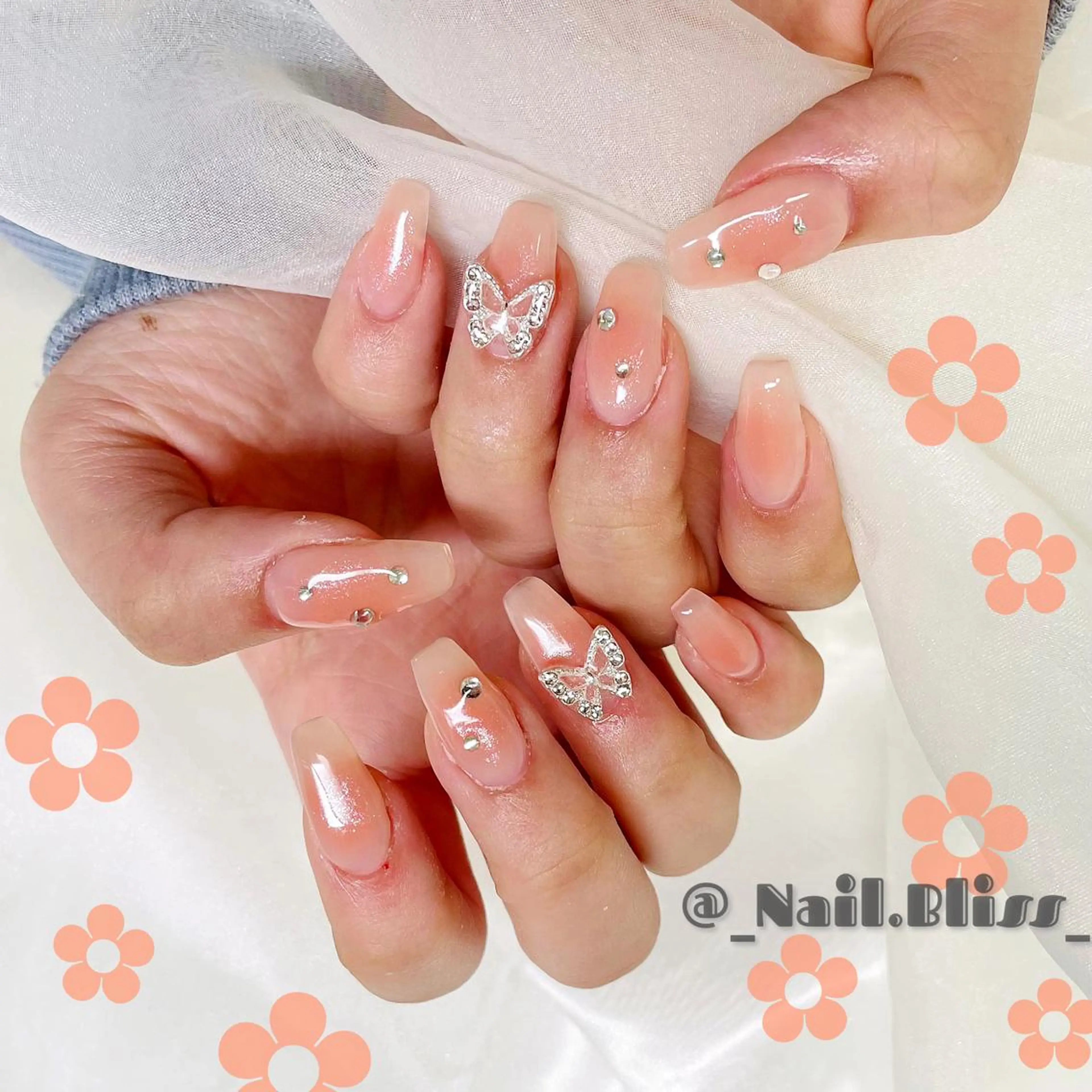 キッズ ネイル チークネイル ハンドネイル NAIL BLISSのネイルデザイン