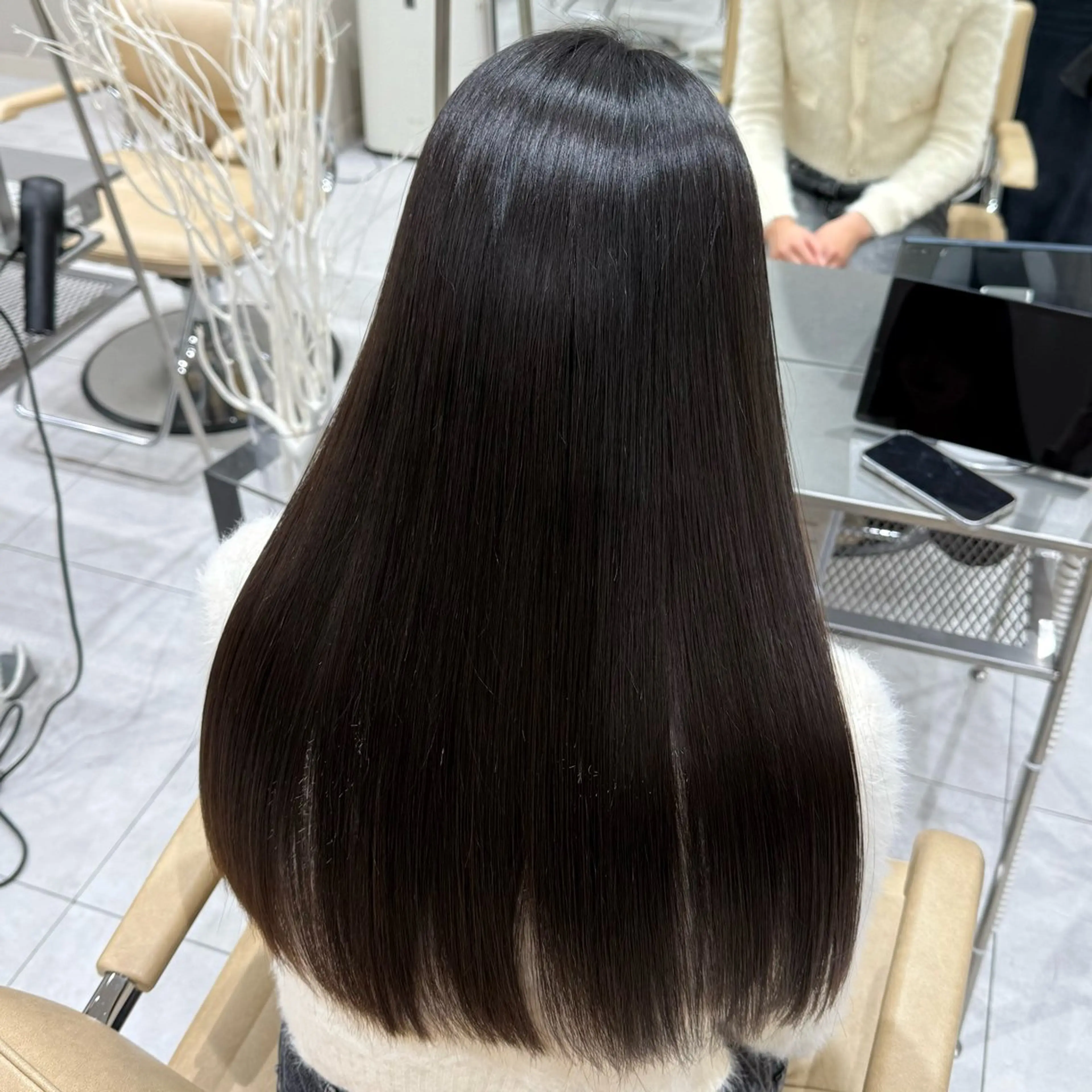 ロング カット トリートメント 韓国レイヤー｜ 透明感カラー｜ココナのヘアスタイル