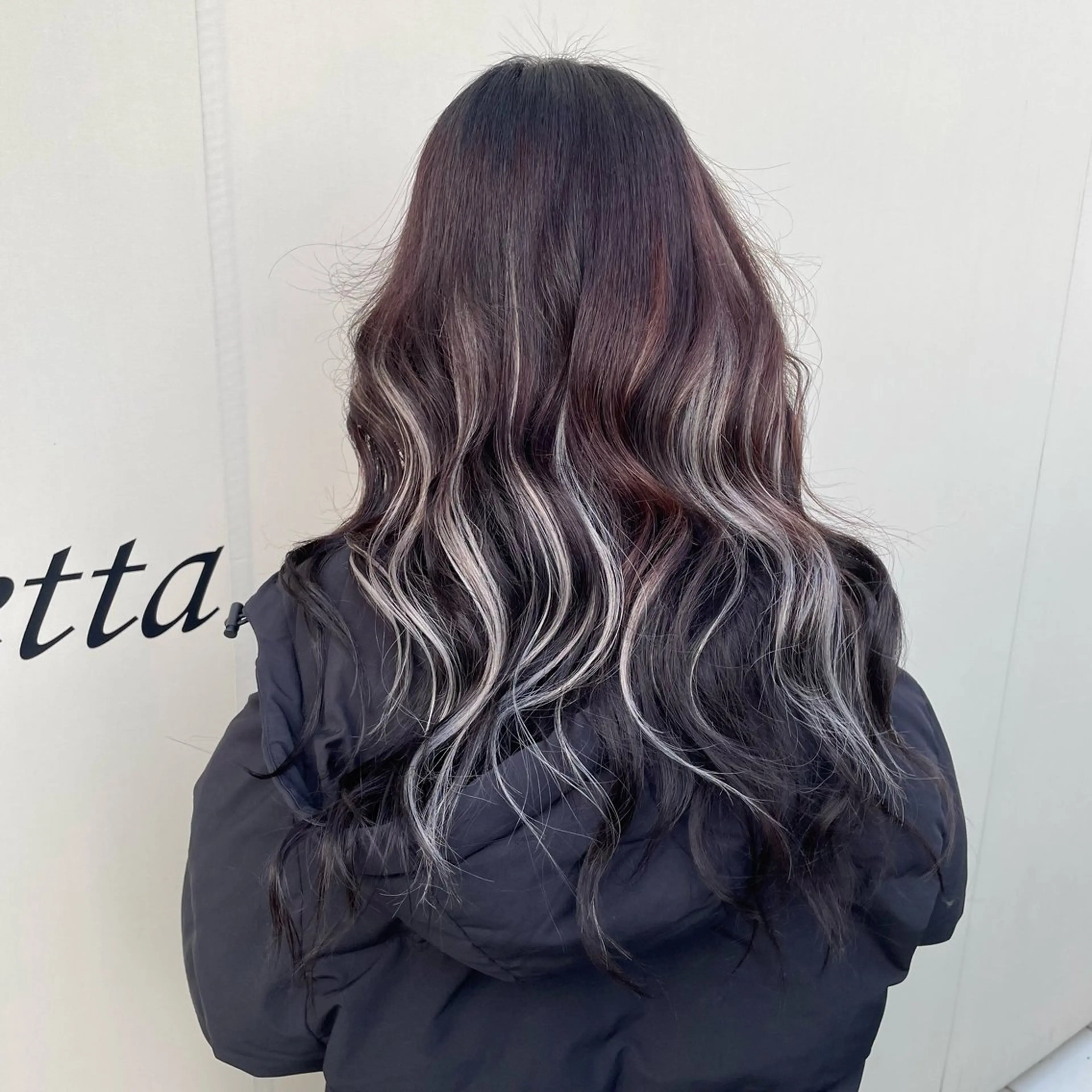 Eletta PRODUCED BY ALLURE所属・本 咲蘭のヘアスタイル