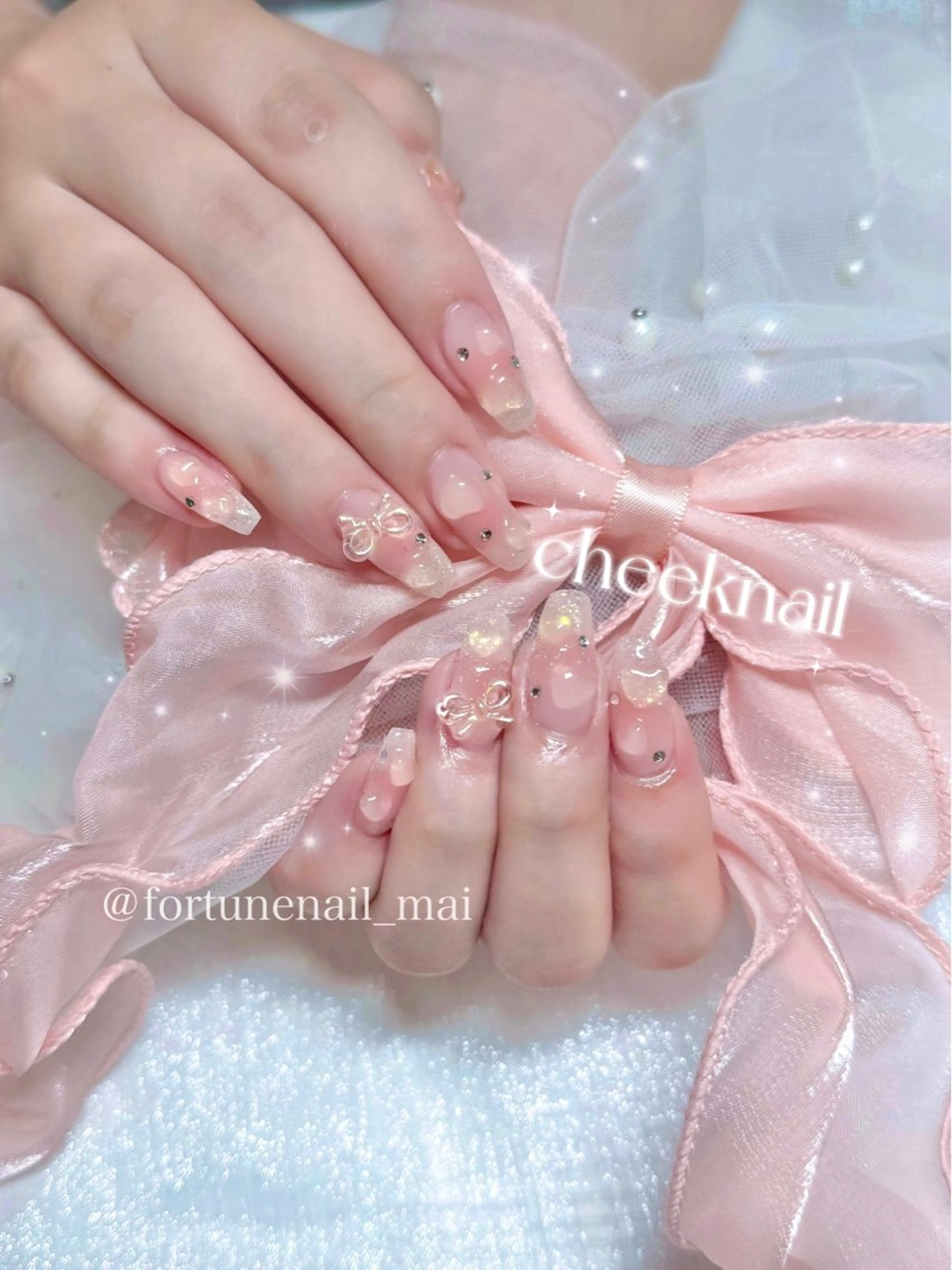 ネイル チークネイル ハンドネイル 🎀Mai 🎀2/1空✩.*のネイルデザイン