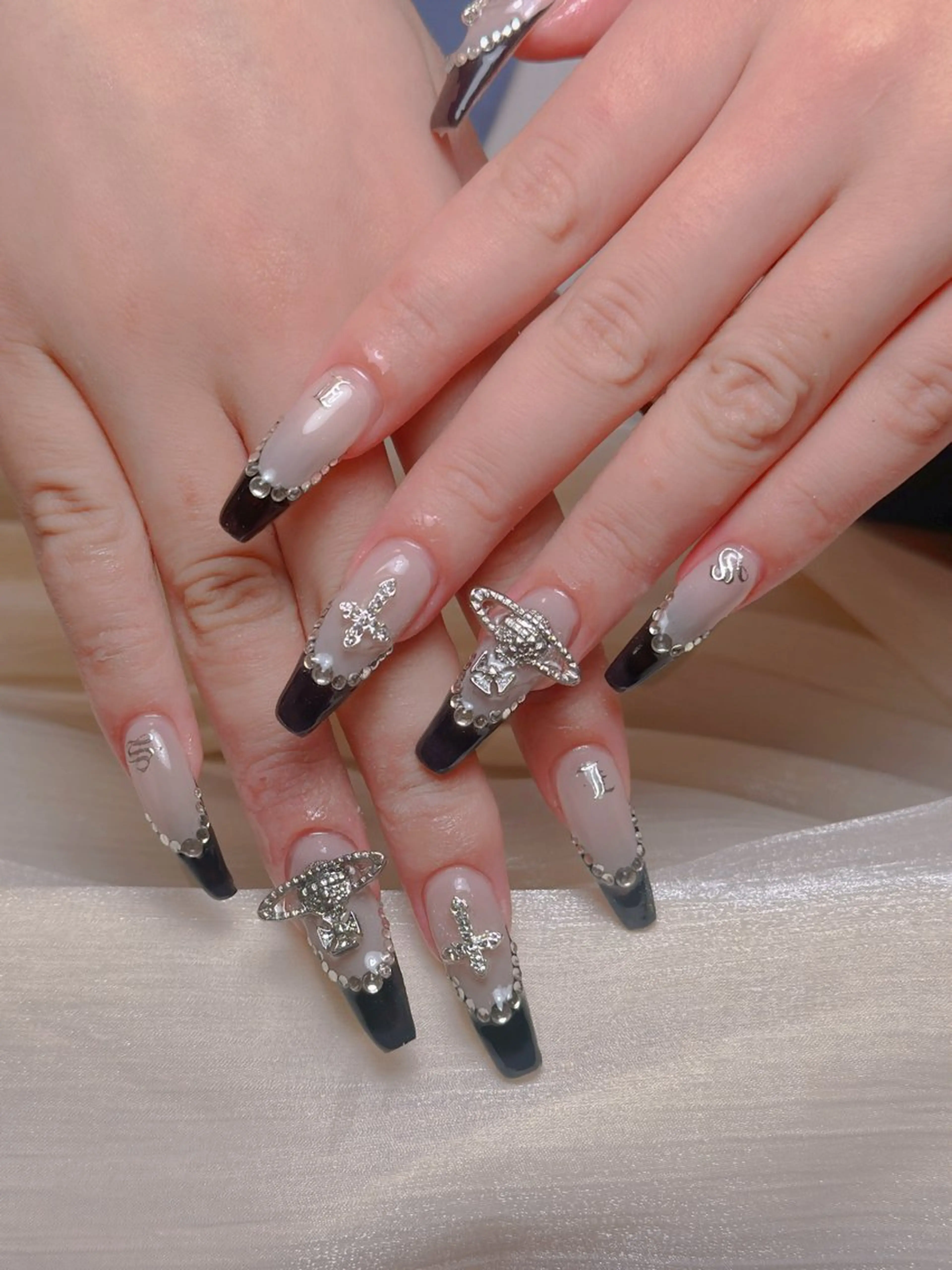 ネイル ハンドネイル ハンドケア ネイル👑クイーンズ NailQueensのネイルデザイン