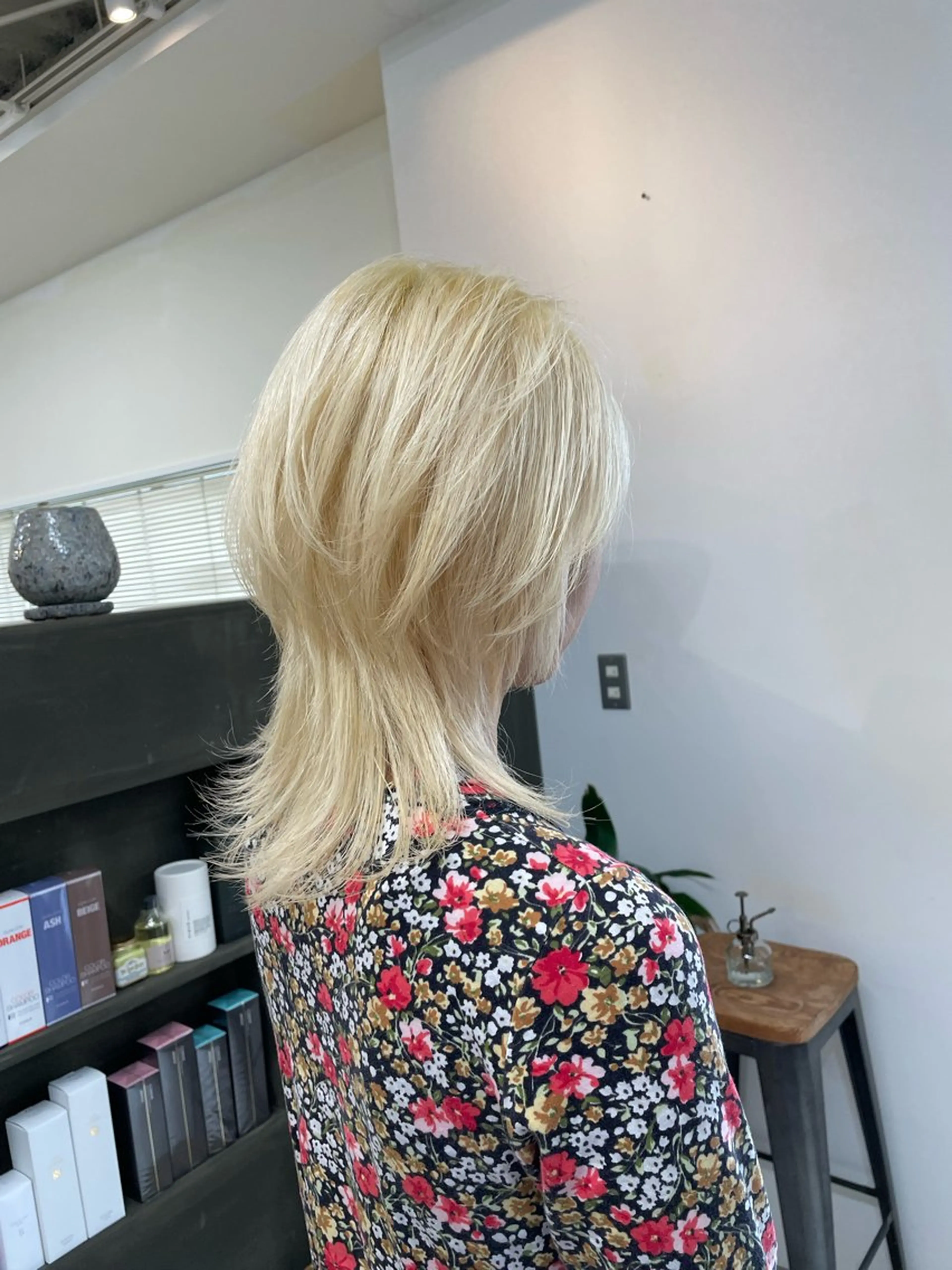 ショート カット ヘアカラー トリートメント 宮本 祥生のヘアスタイル