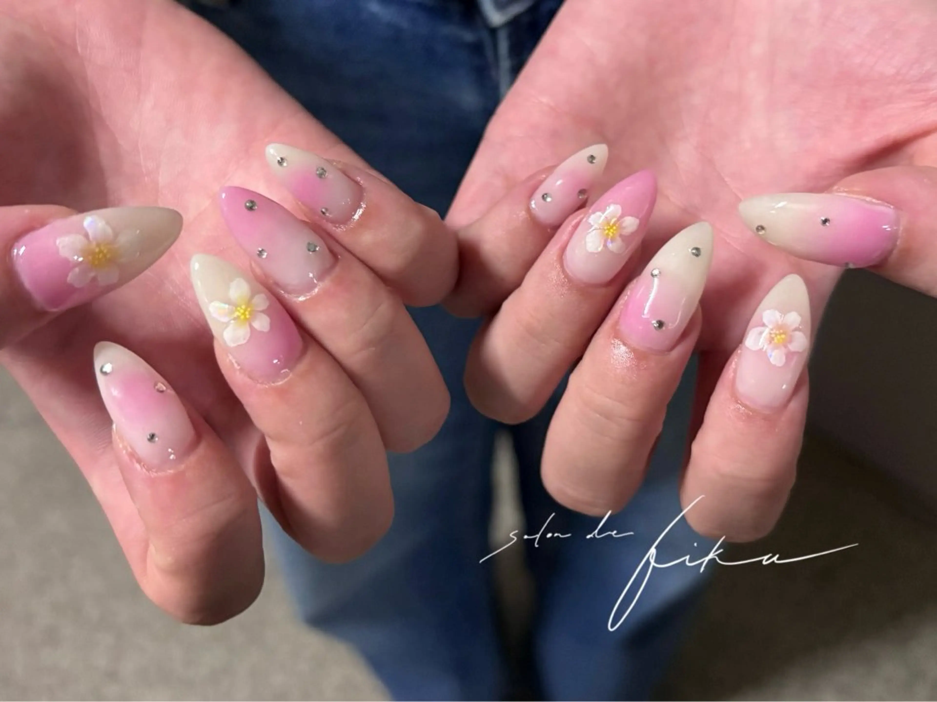 ネイル ハンドネイル 武智日々花 【パラジェル取扱店】のネイルデザイン