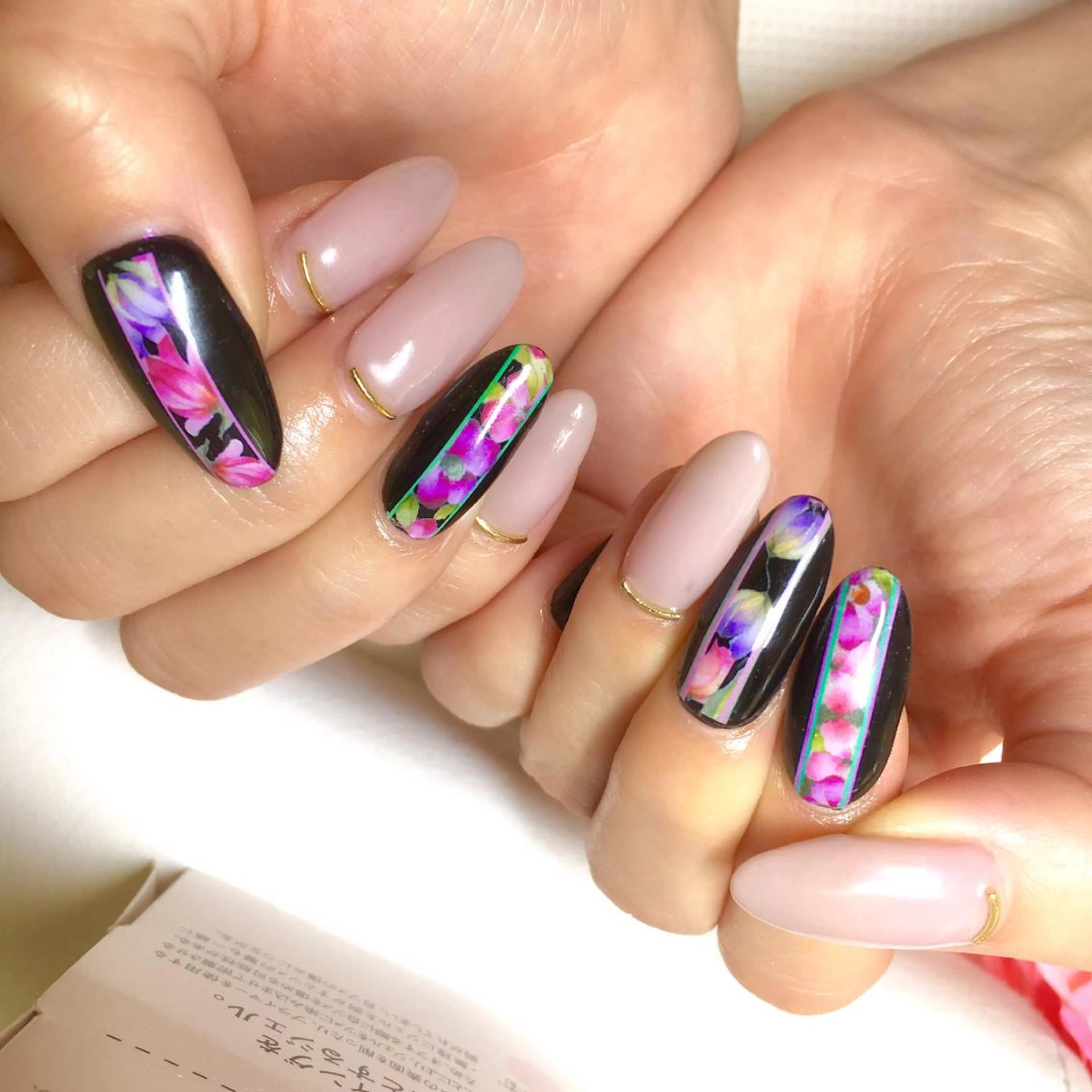 ネイル フットネイル ジェルネイル ミラーネイル パラジェル バレンタイン clover nailのネイルデザイン