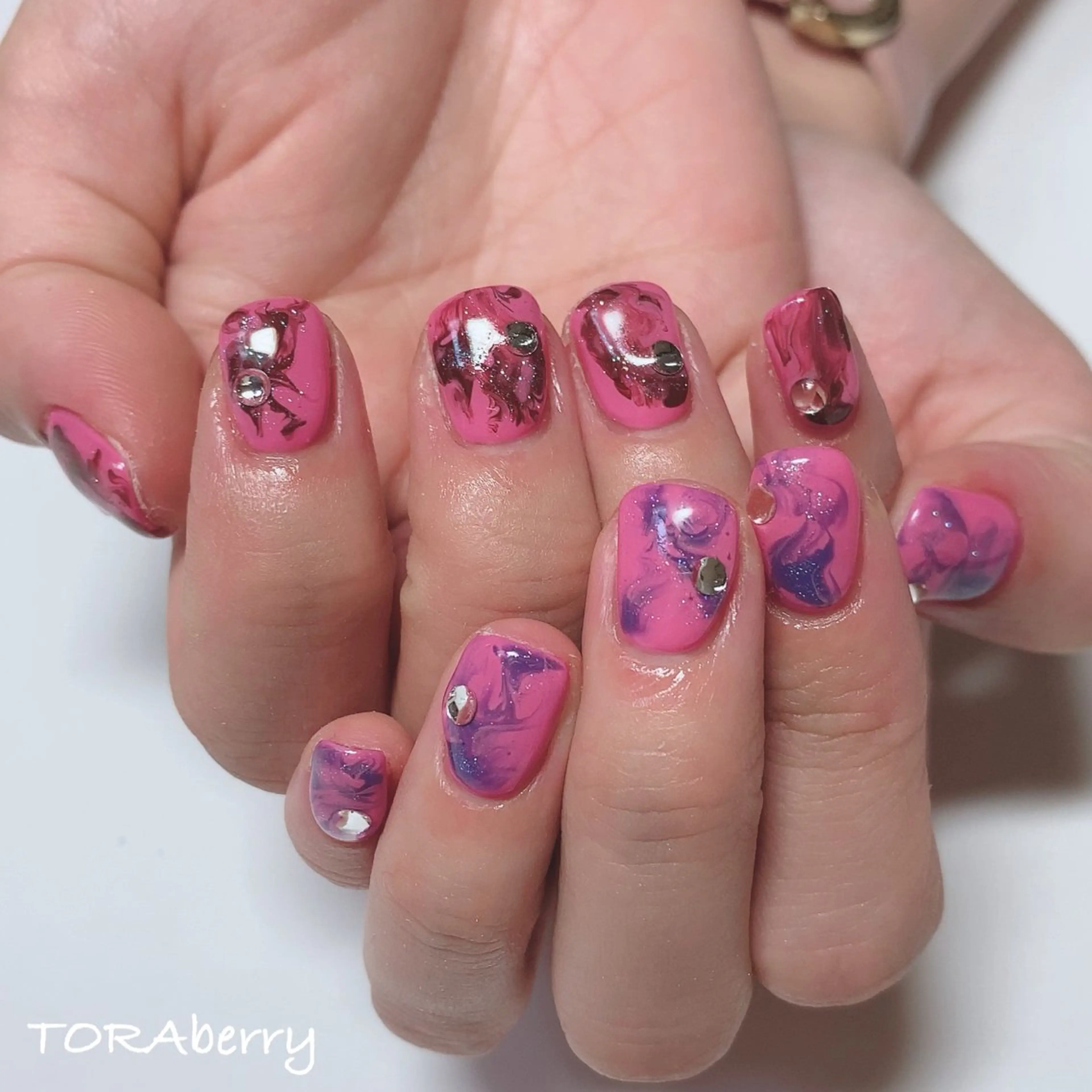 ネイル ネイリスト なつみのネイルデザイン