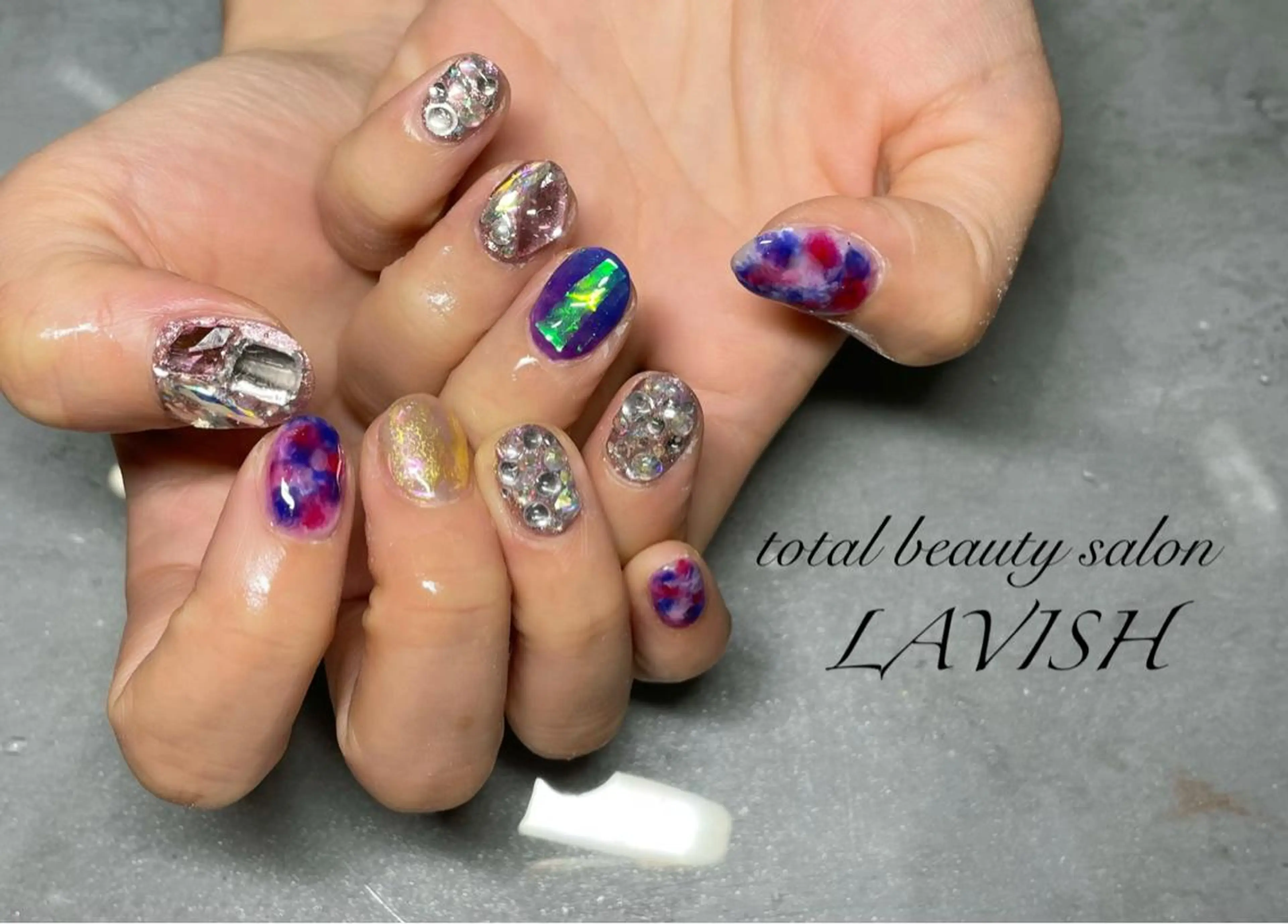 ネイル LAVISH nail salonのネイルデザイン