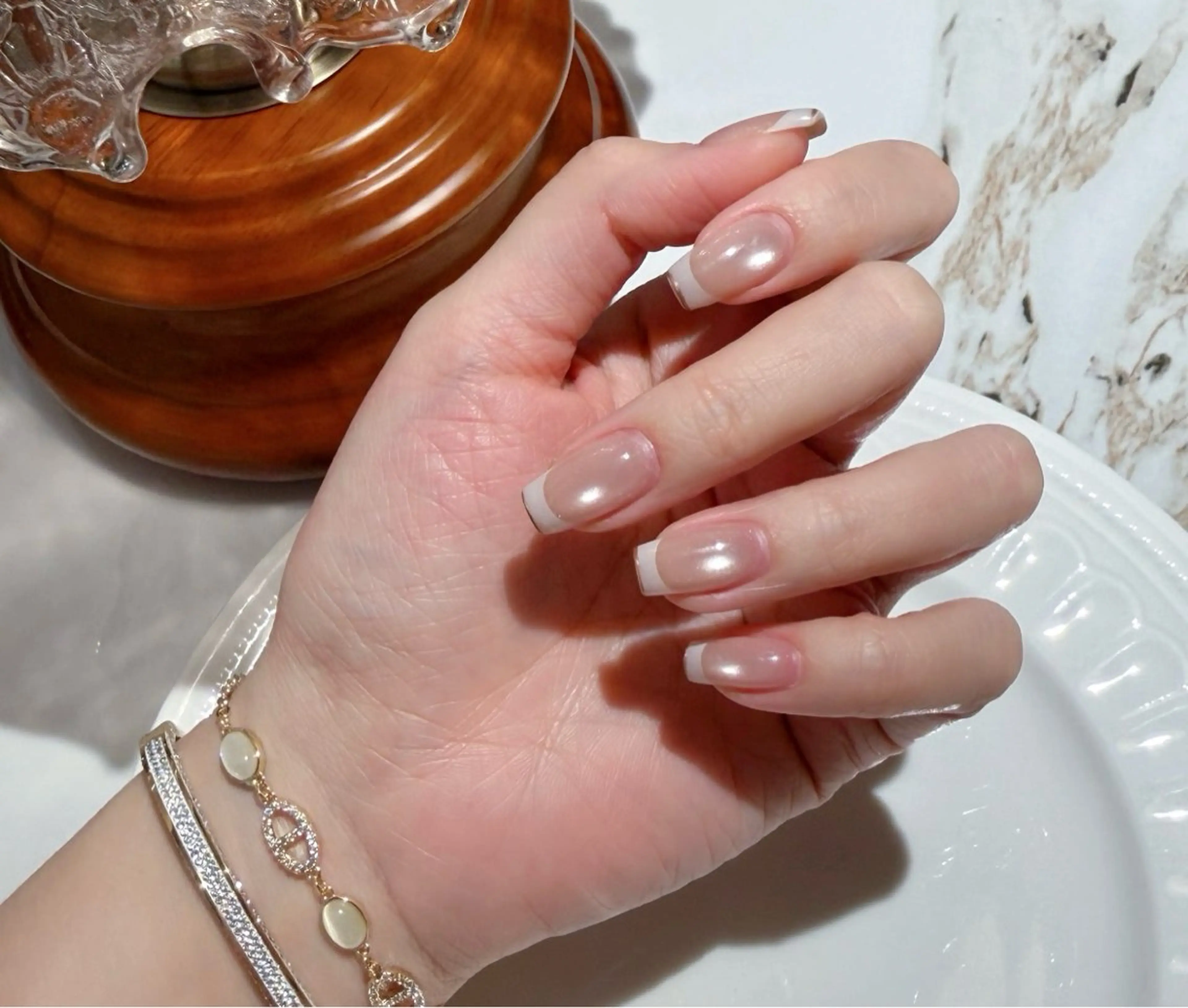 ネイル 春ネイル ワンホンネイル ハンドネイル Rainbow Nailのネイルデザイン