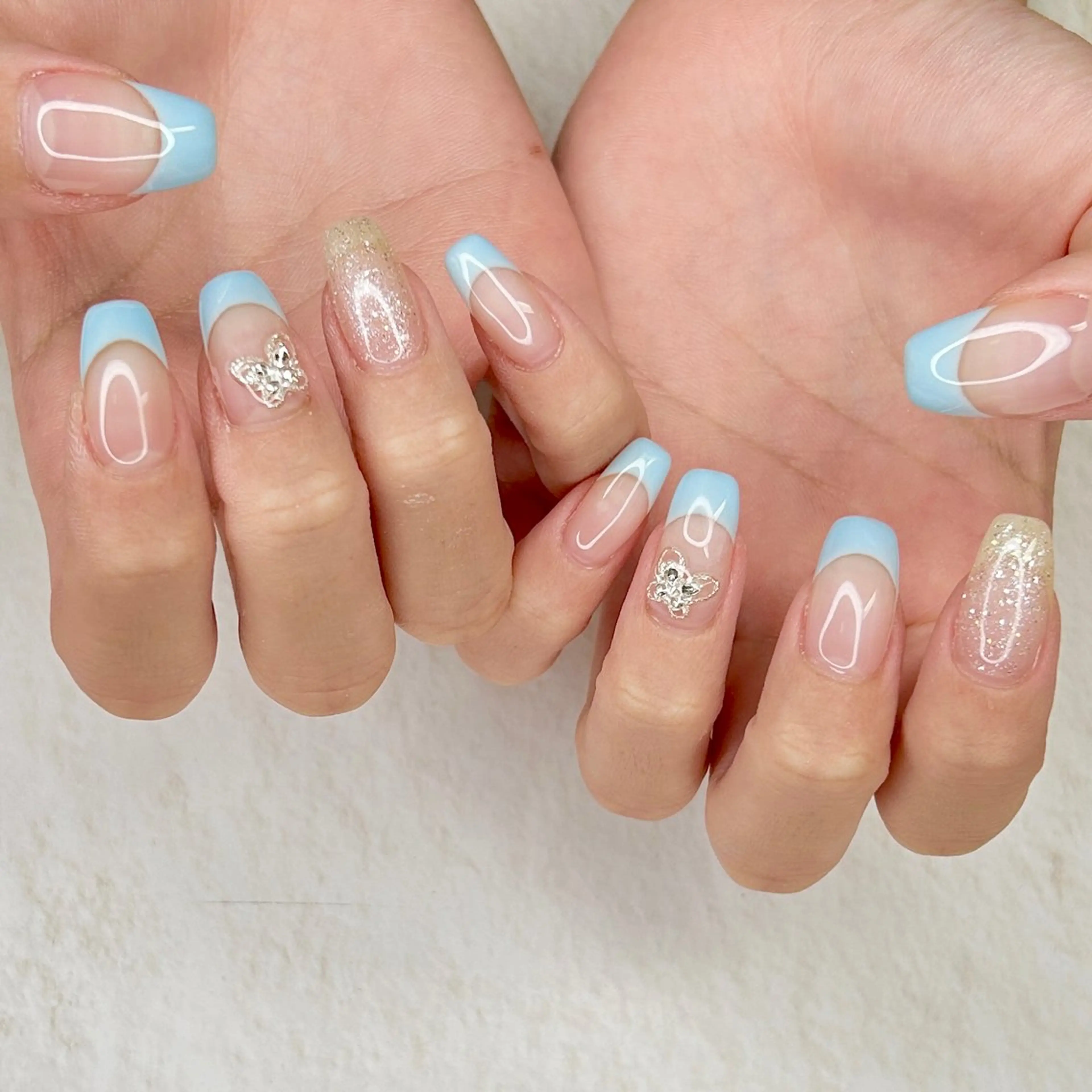 ネイル ハンドネイル フットネイル ease NAIL SALONのネイルデザイン