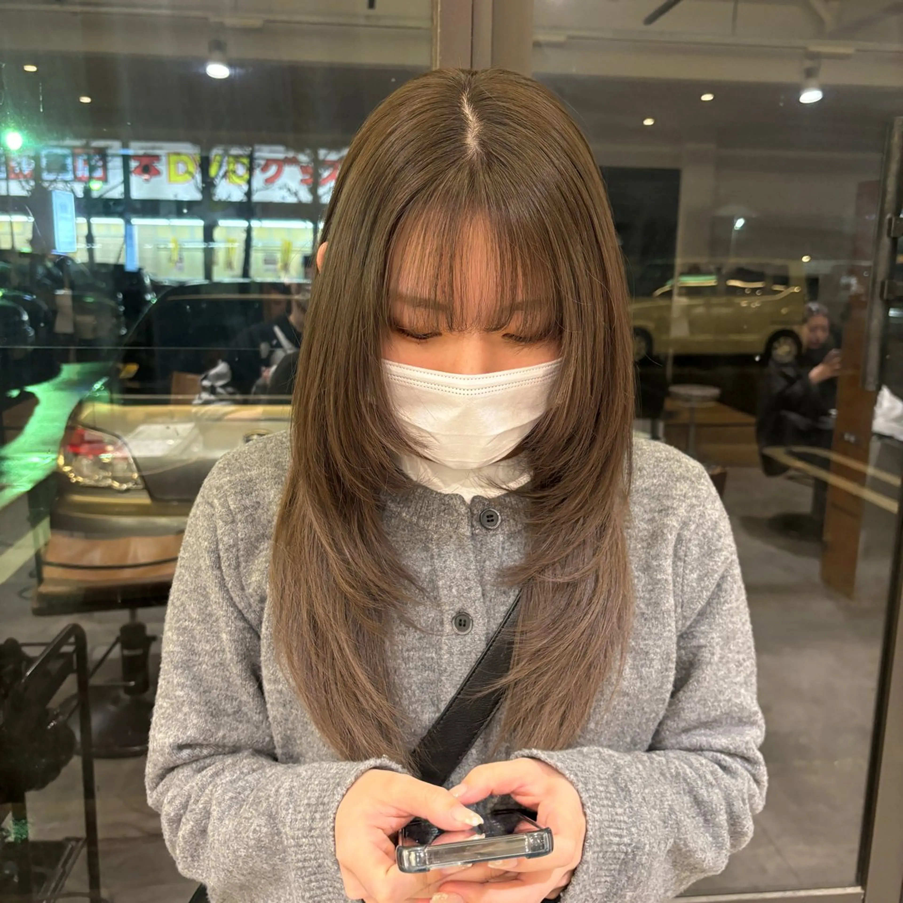 ロング カラー ベージュカラー オリーブベージュ ヘアカラー 小木曽 里華のヘアスタイル