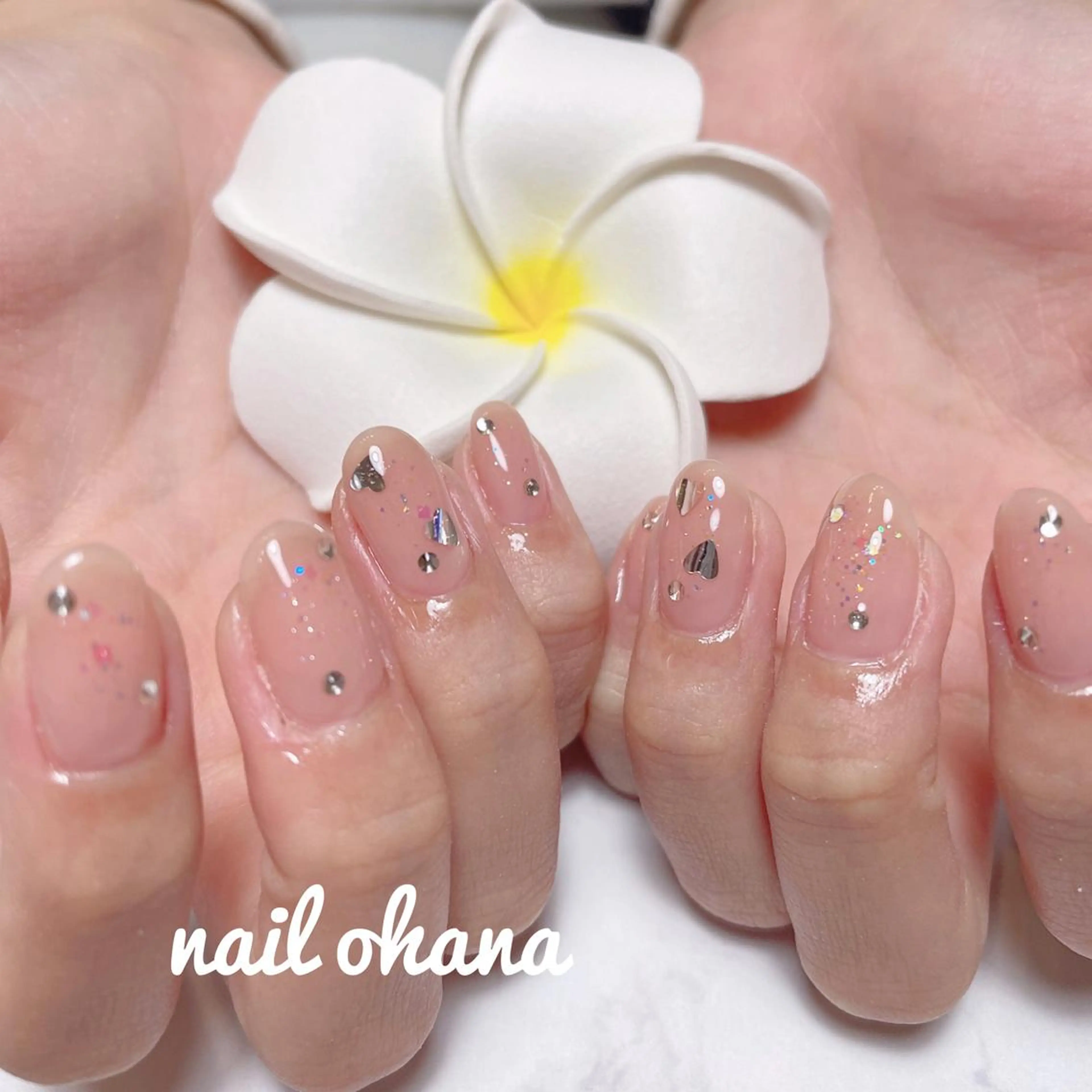 ネイル チークネイル ジェルネイル キラキラネイル 持ち込み 那覇🏝️台湾人 ネイリストSHIUのネイルデザイン