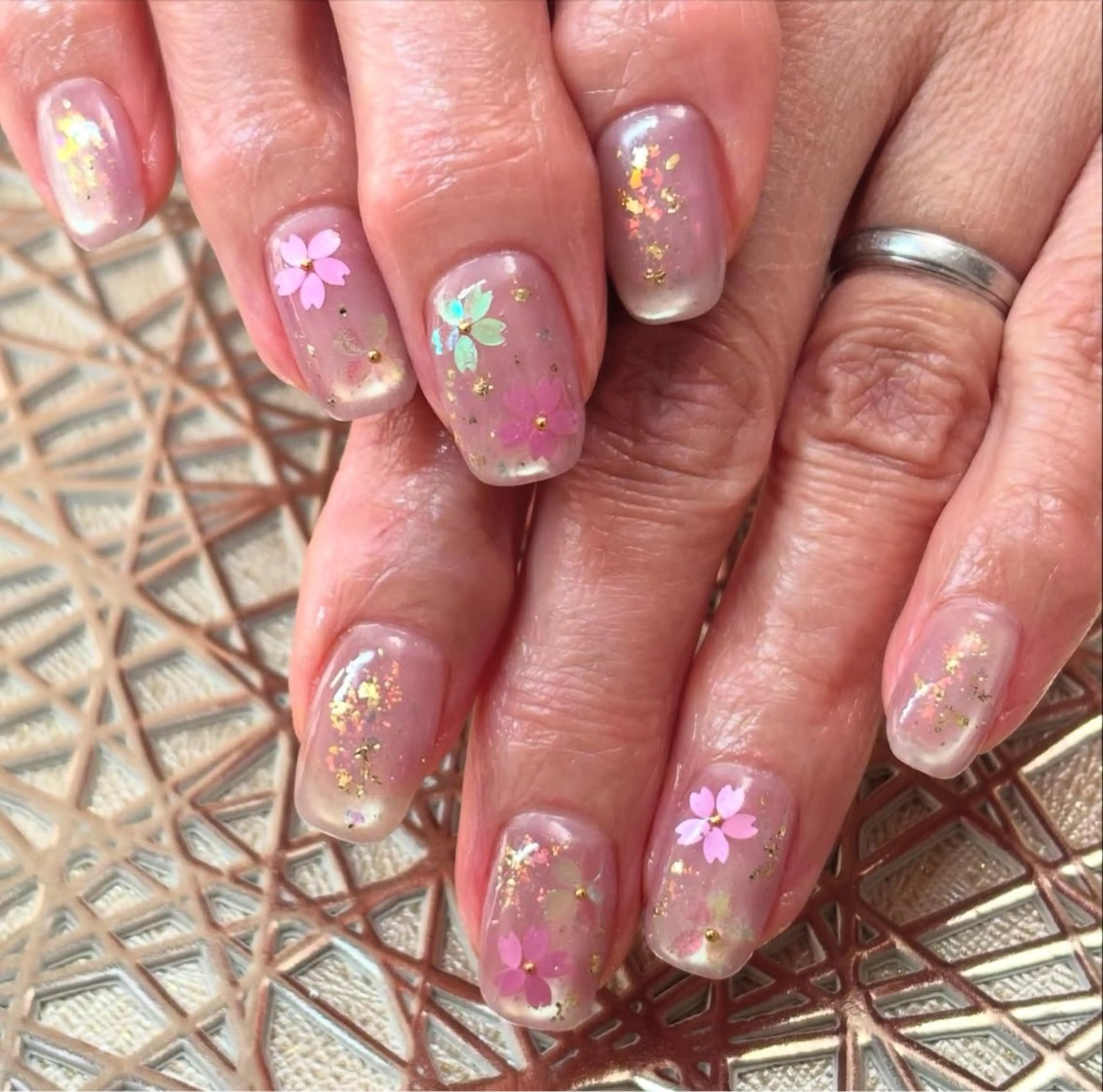 ミディアム MiRanda Nail所属・MiRanda 保坂 舞のネイルデザイン