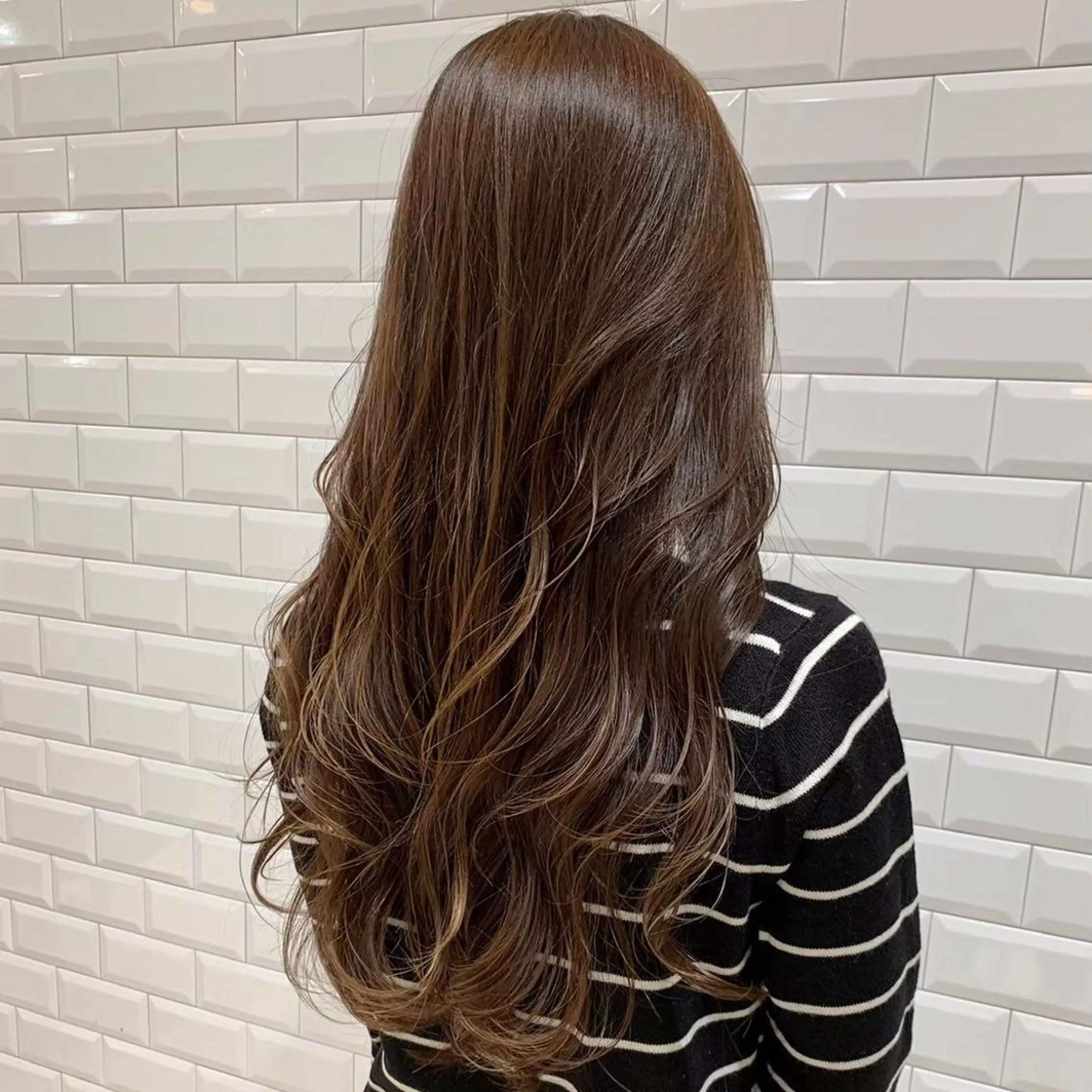 ロング カラー ヘアアレンジ カット ヘアカラー トリートメント 秋山 達乃進のヘアスタイル