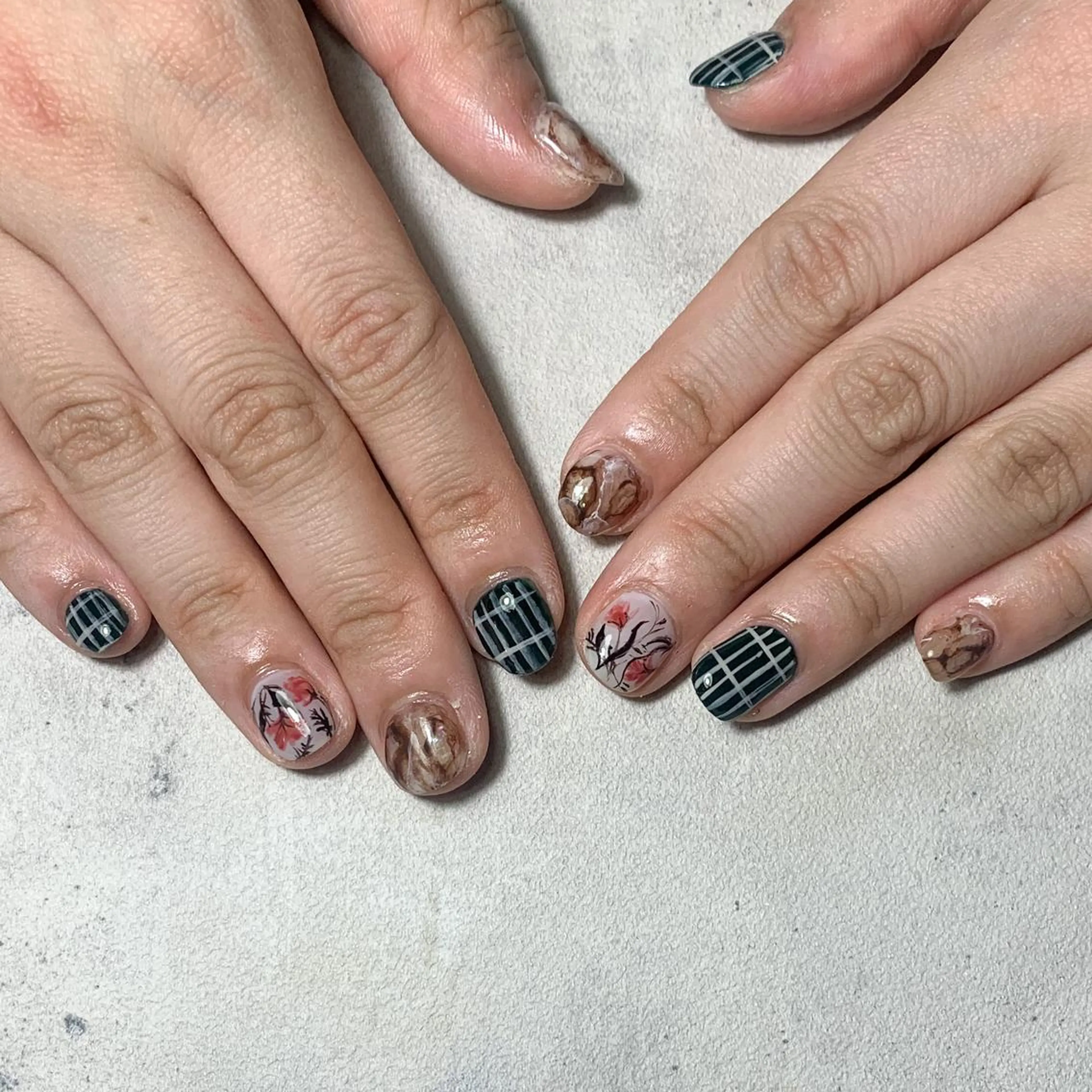 ネイル ハンドネイル atelier　FIORITURA所属・FIORITURA aiのネイルデザイン