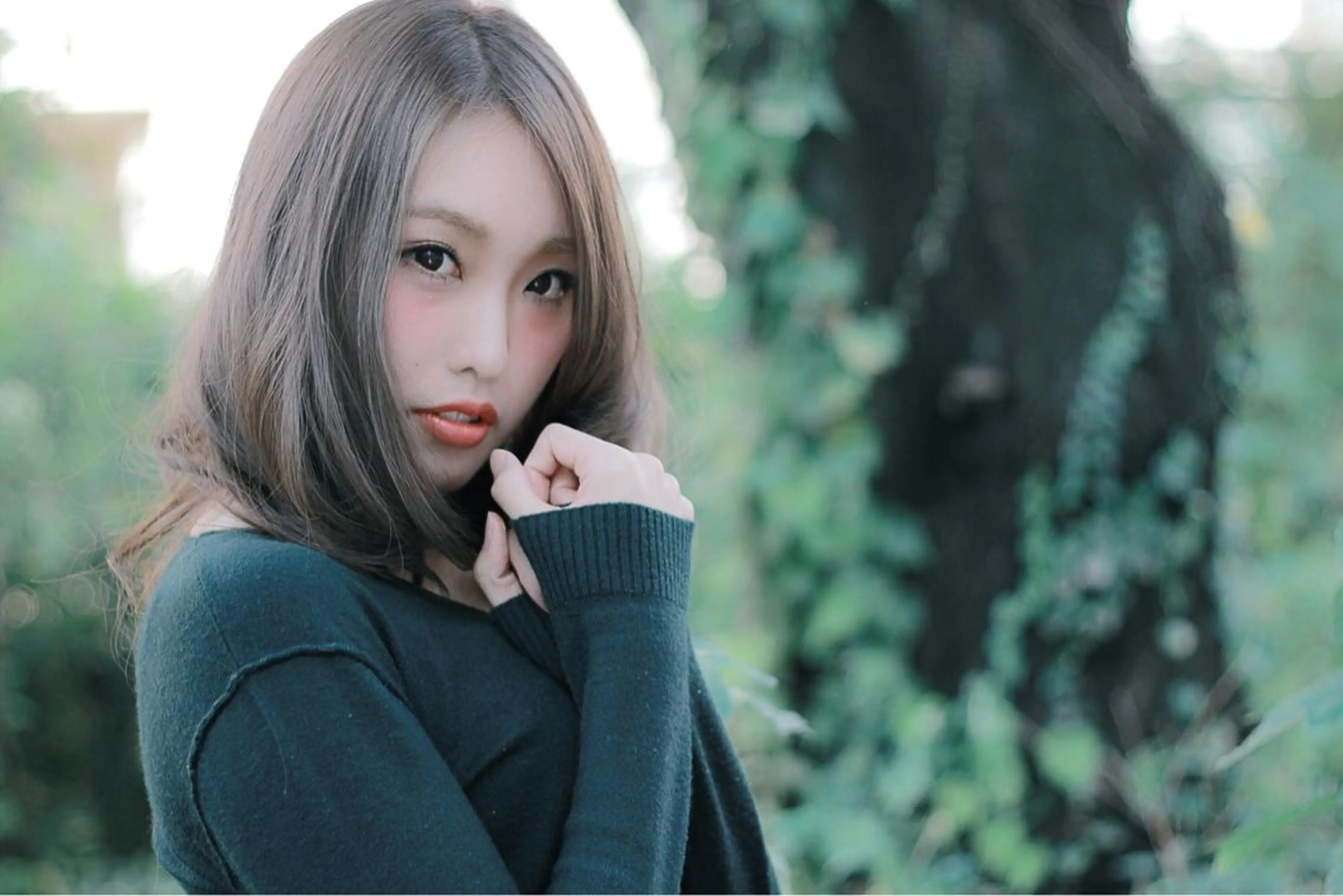 セミロング ロング カラー パーマ ベージュカラー ブリーチ 川間 将彦のヘアスタイル