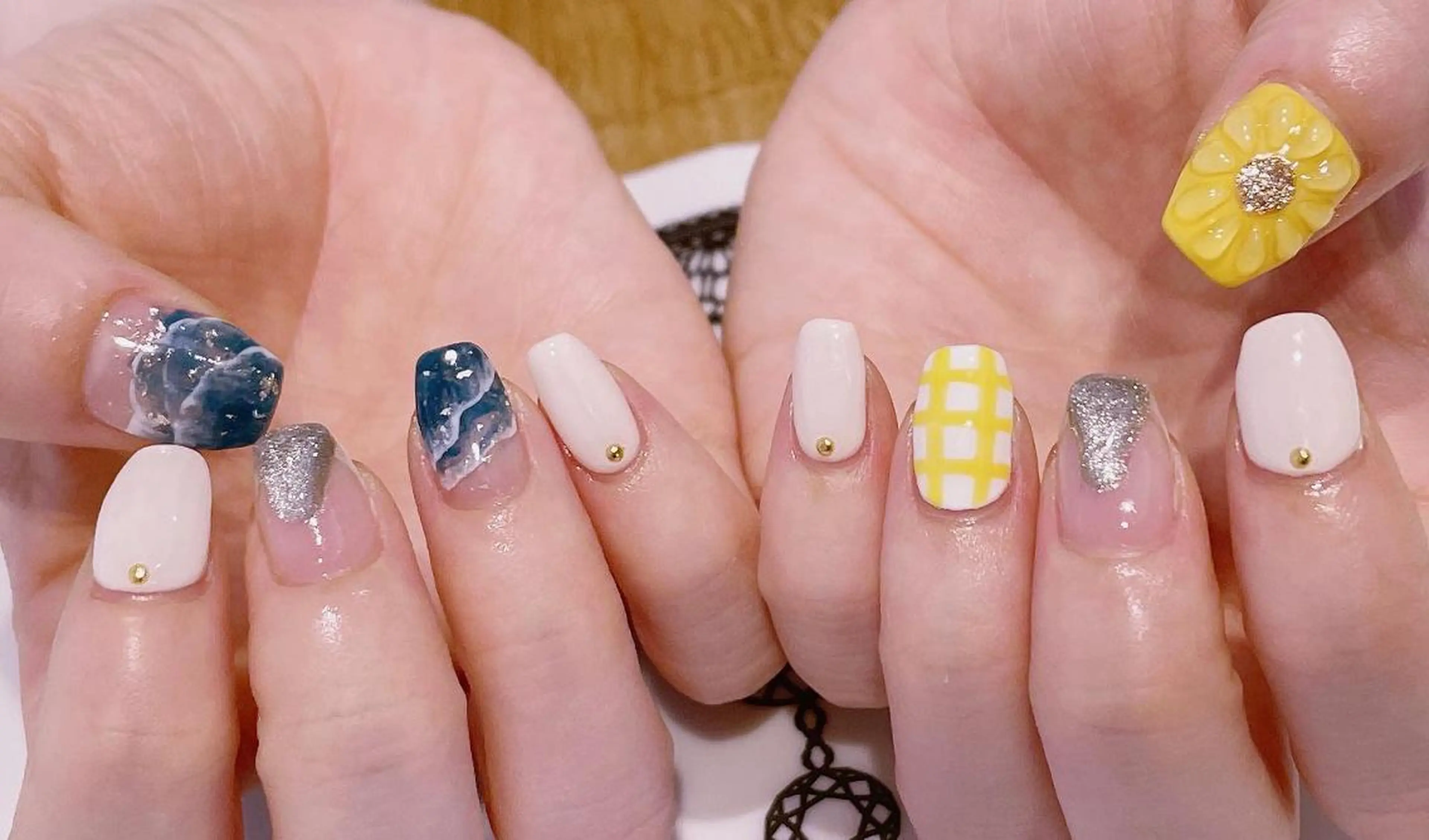 ネイル マツエク・マツパ まつげパーマ ボリュームラッシュ ジェルネイル ニュアンスネイル パラジェル 髙橋 敦子のマツエク・マツパデザイン