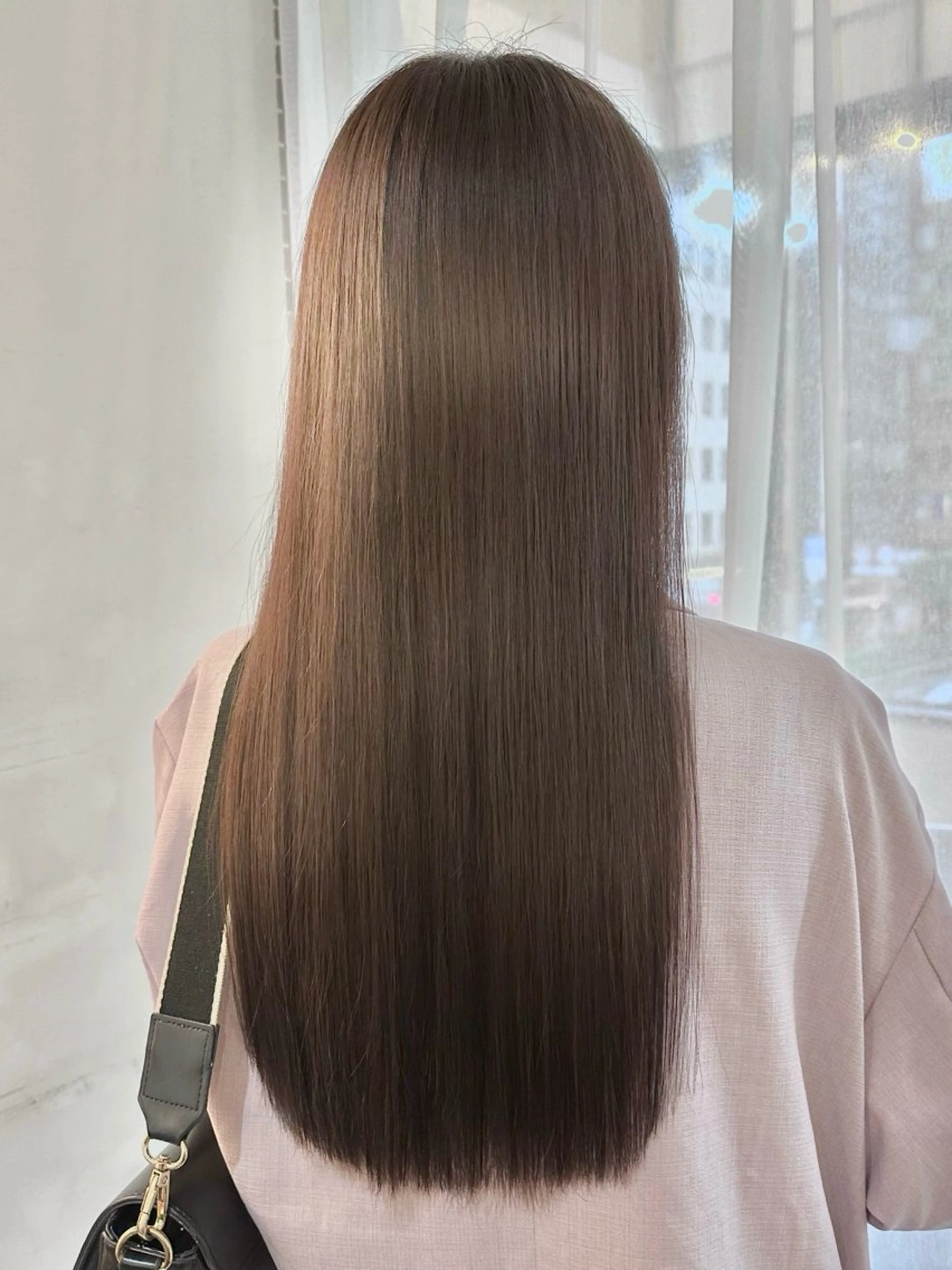 ロング カラー ブリーチ 透明感カラー ダブルカラー ラベンダーカラー ブリーチなしカラー カット ヘアカラー トリートメント ヘッドスパ 髪質改善・艶髪カラー 🌷miku🌷のヘアスタイル