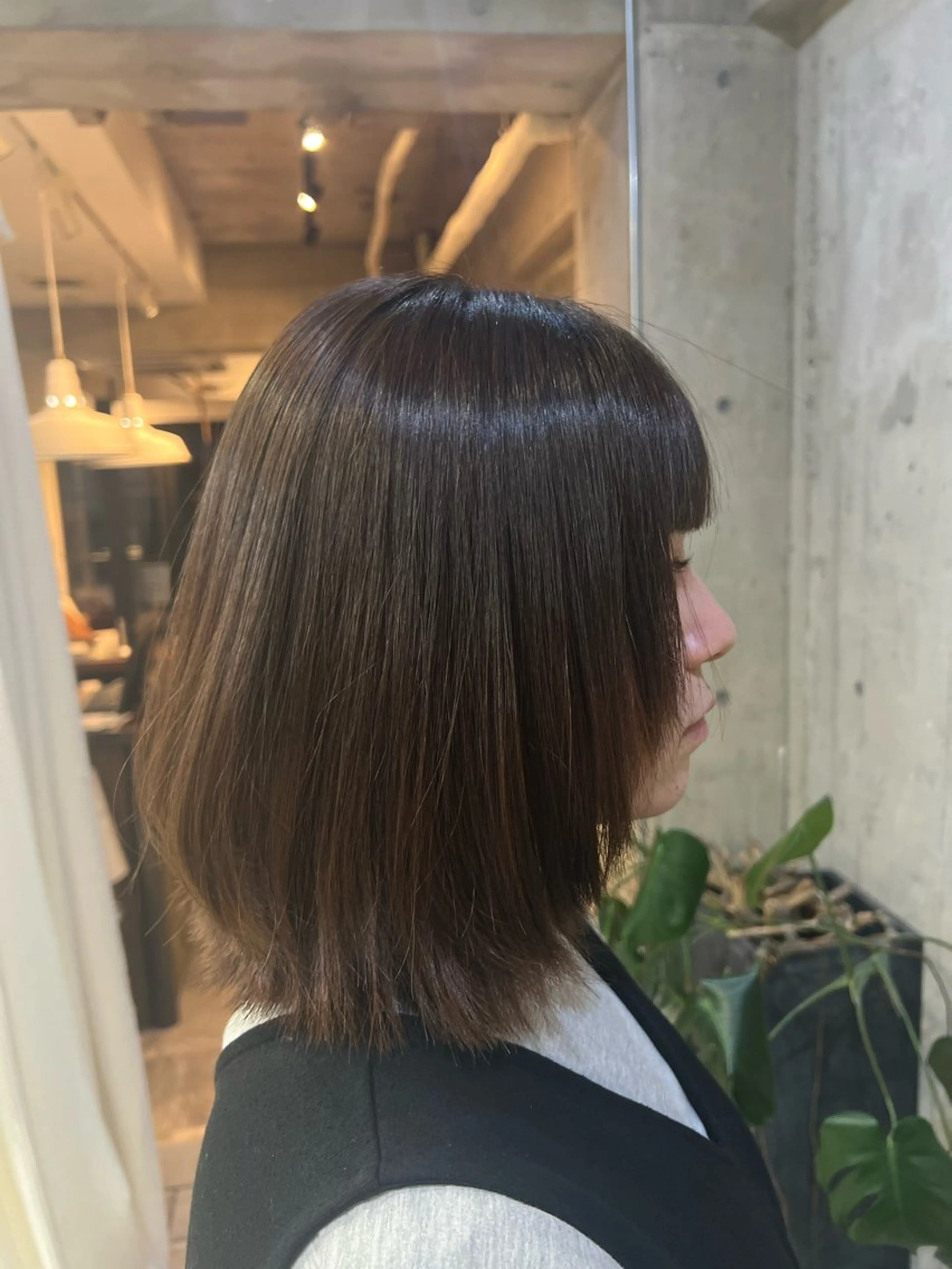 ミディアム レイヤーカット KOKOMO所属・momo 🐾のヘアスタイル