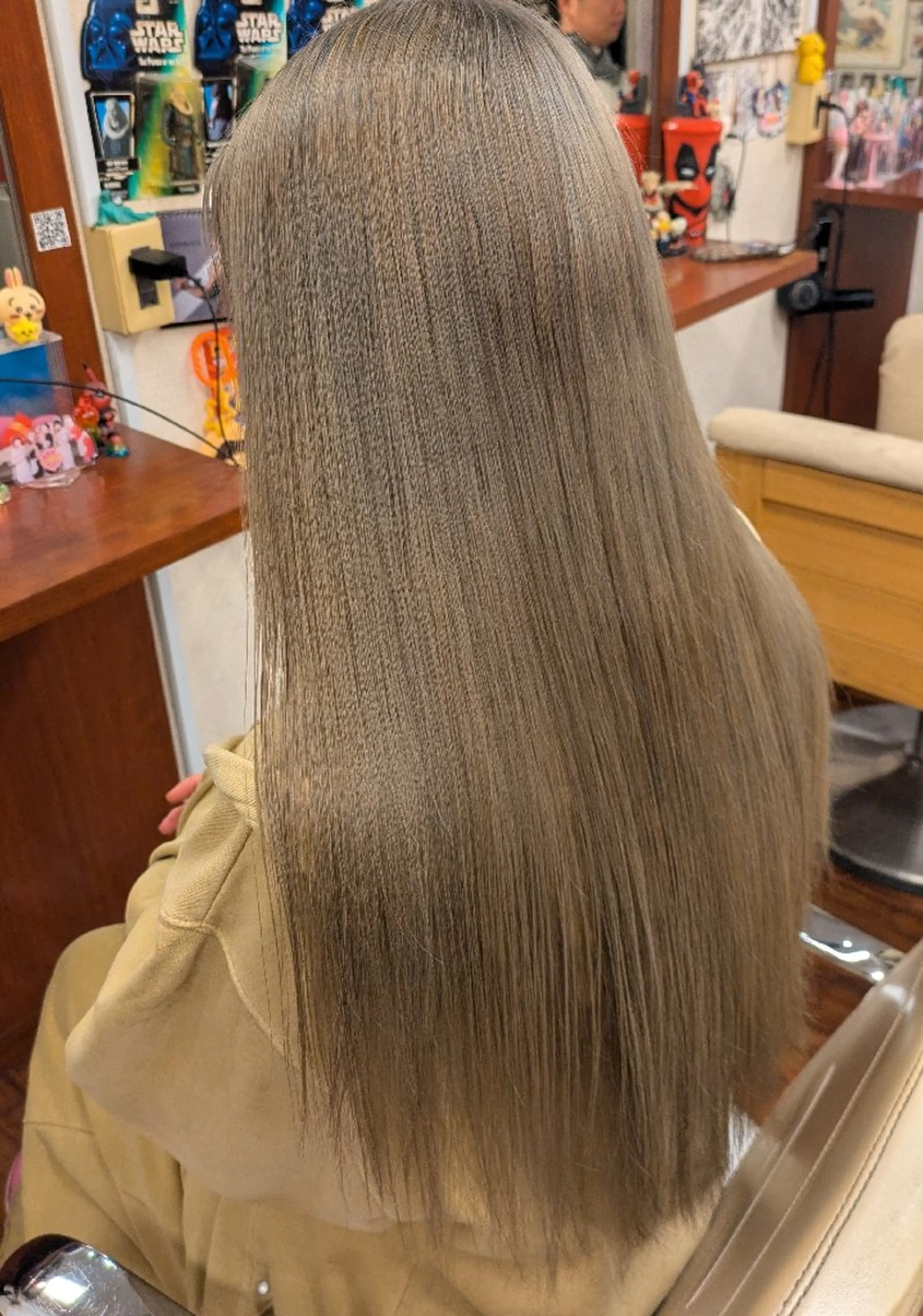 ロング カラー カット ヘアカラー トリートメント fuwat所属・秋葉原でカラーする なら🐉ちぇーたんのヘアスタイル